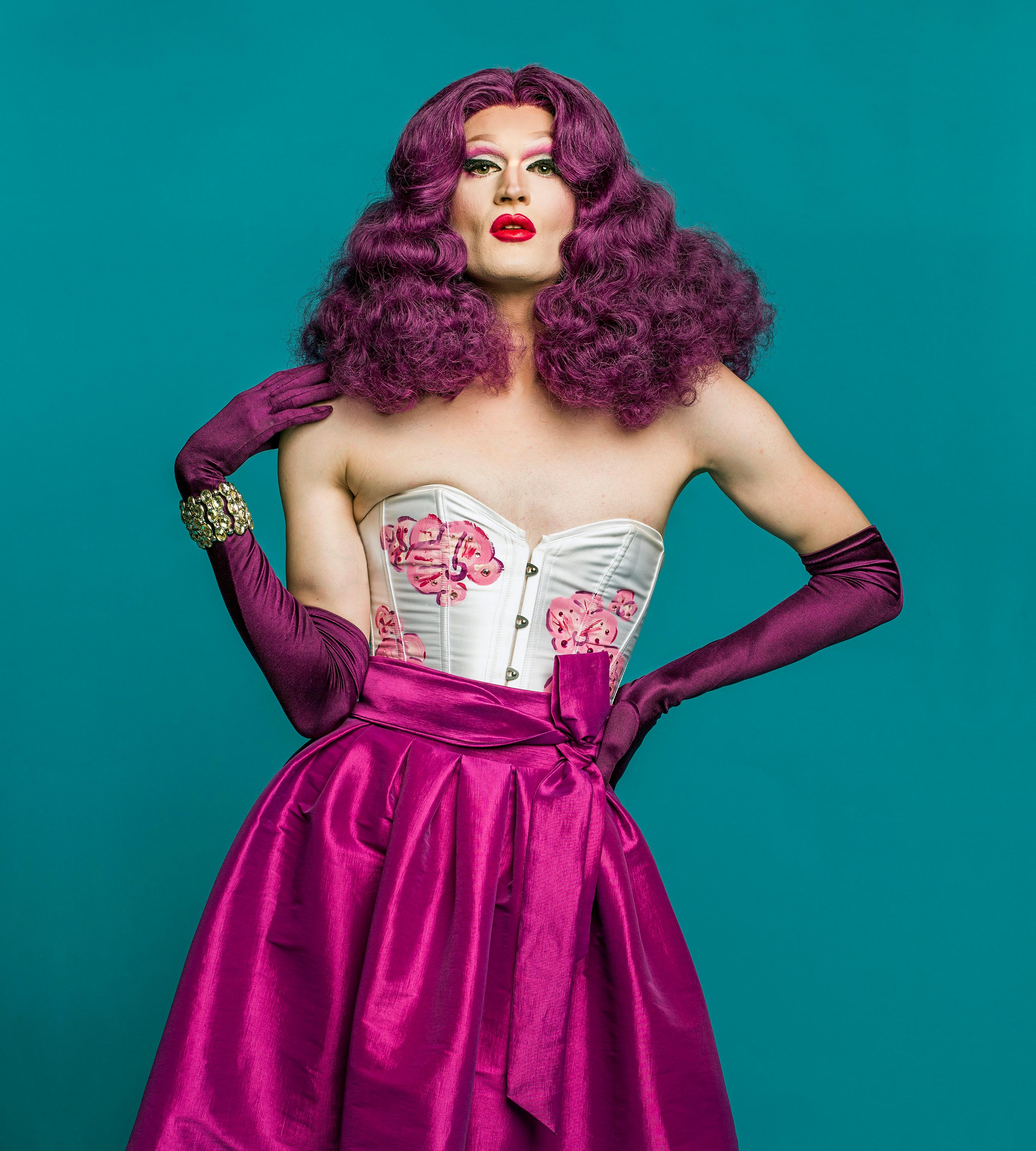 Color Photograph di Jerry Siegel - "O Chid" - Fotografia di ritratto del sud - Drag Queen