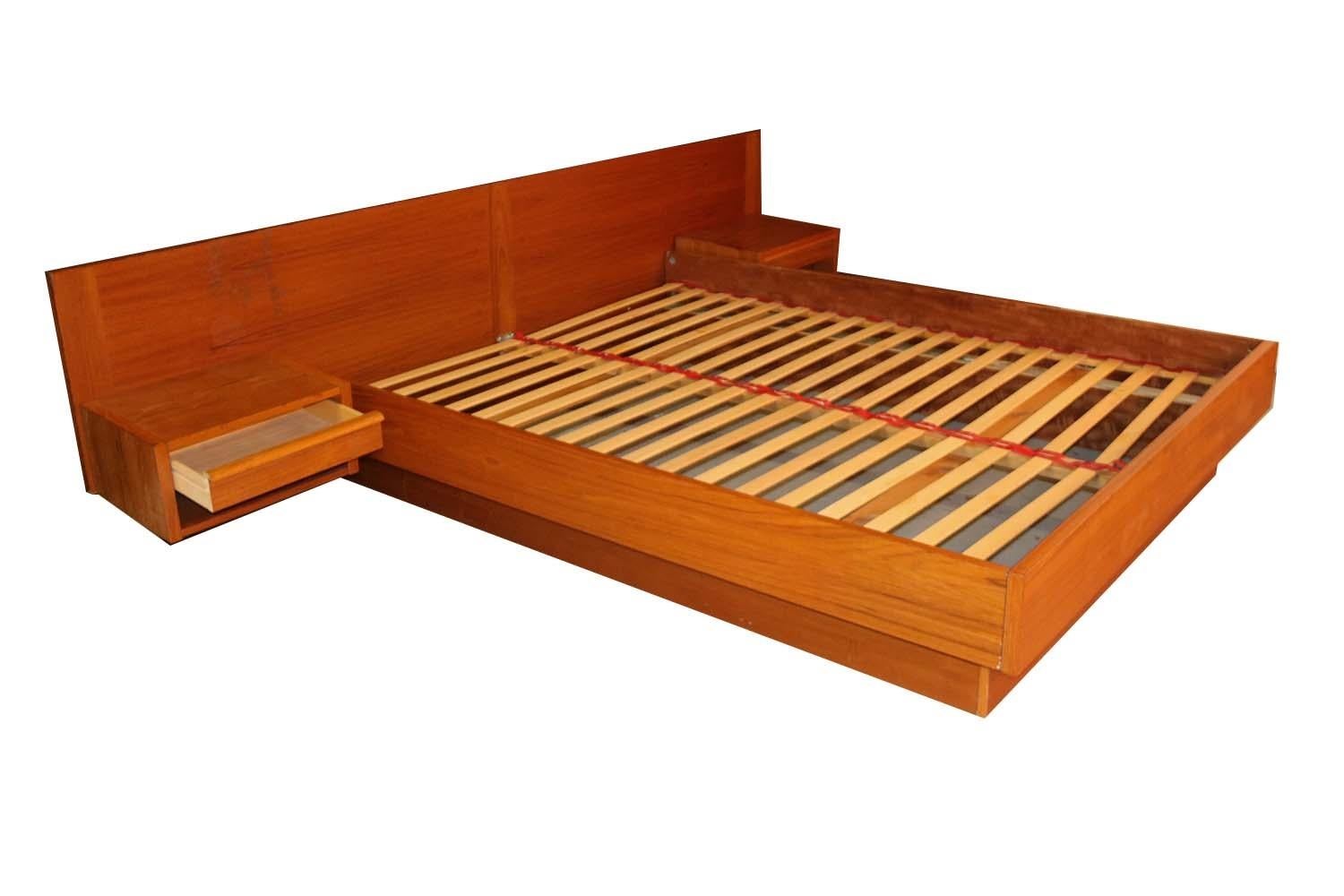 Jesper Danish Modern Teak Queen Platform Bed with Floating Nightstands 3