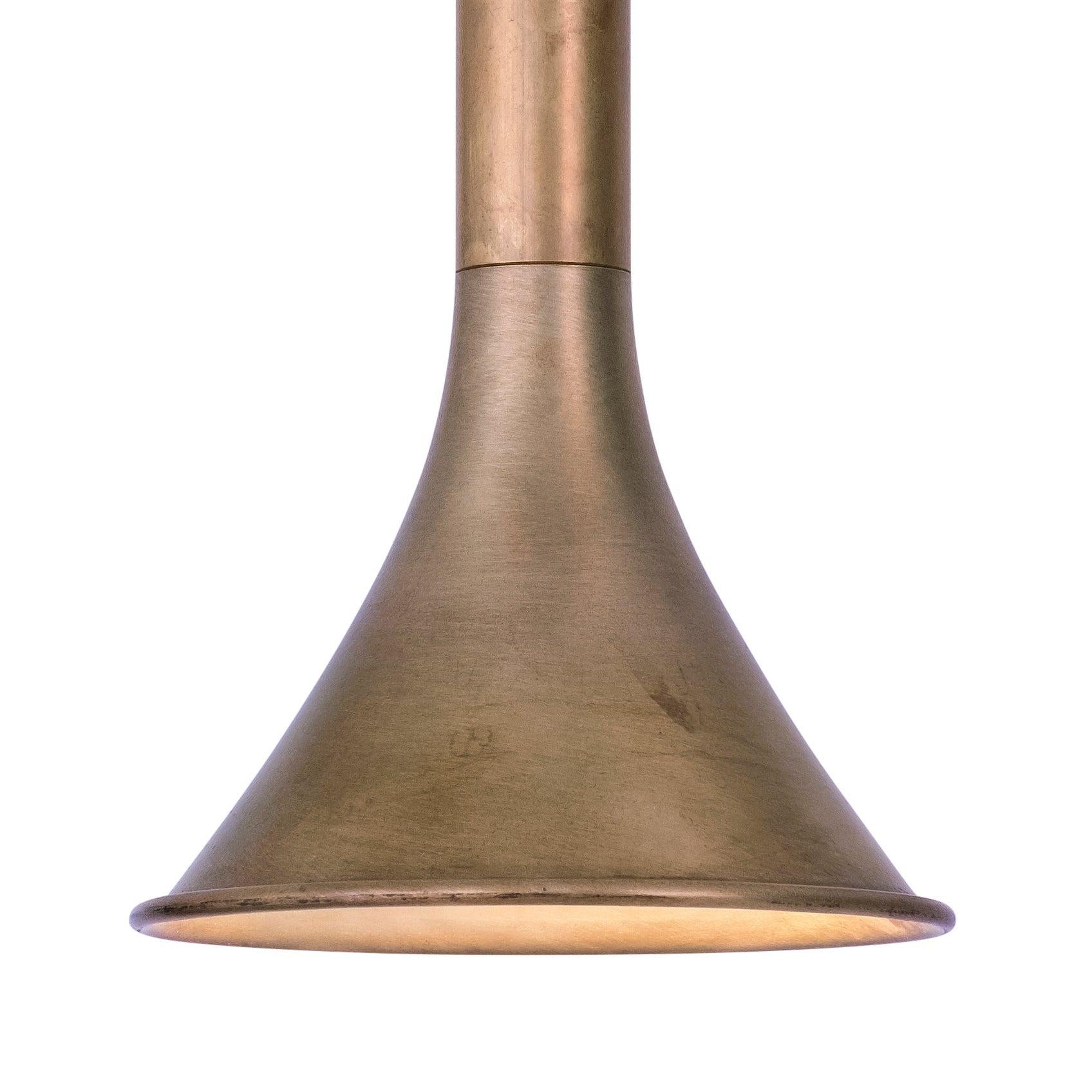 Svedese Lampada da soffitto Jesper Ståhl Megafon in ottone grezzo di Konsthantverk in vendita