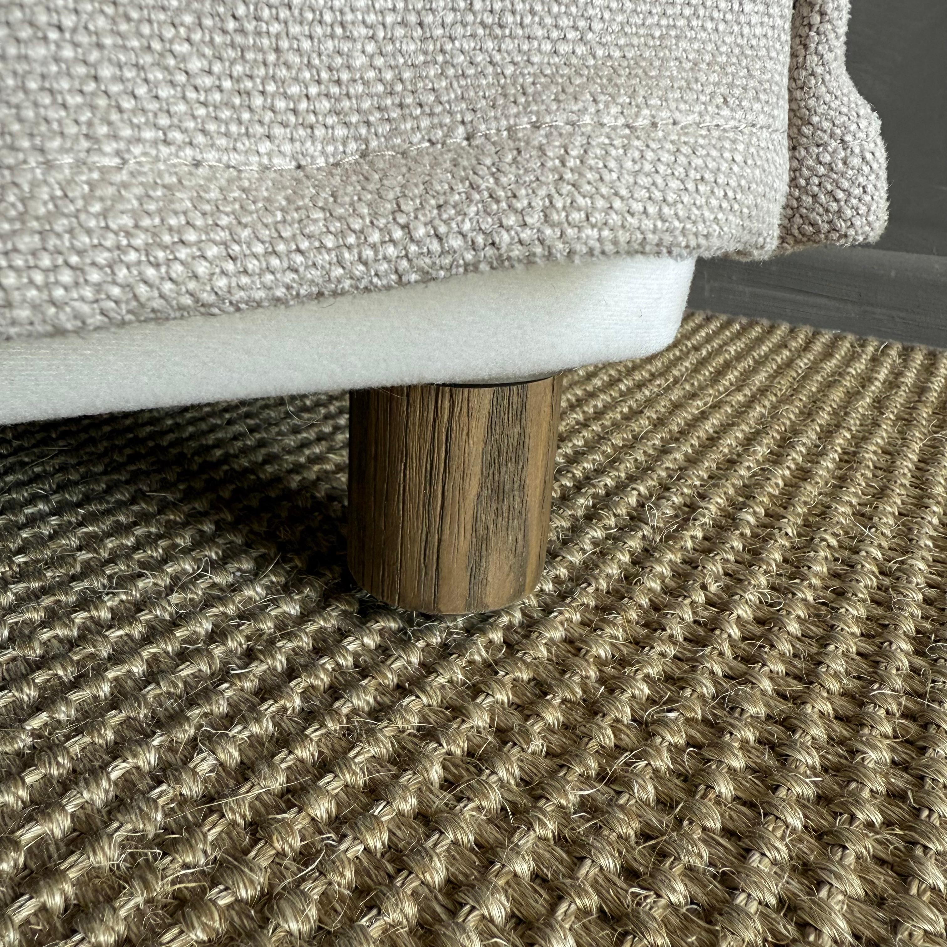 Jess Slip Covered Natural Hempe Dining Chairs Gambe in Oak o rotelle in ottone antico in vendita 8