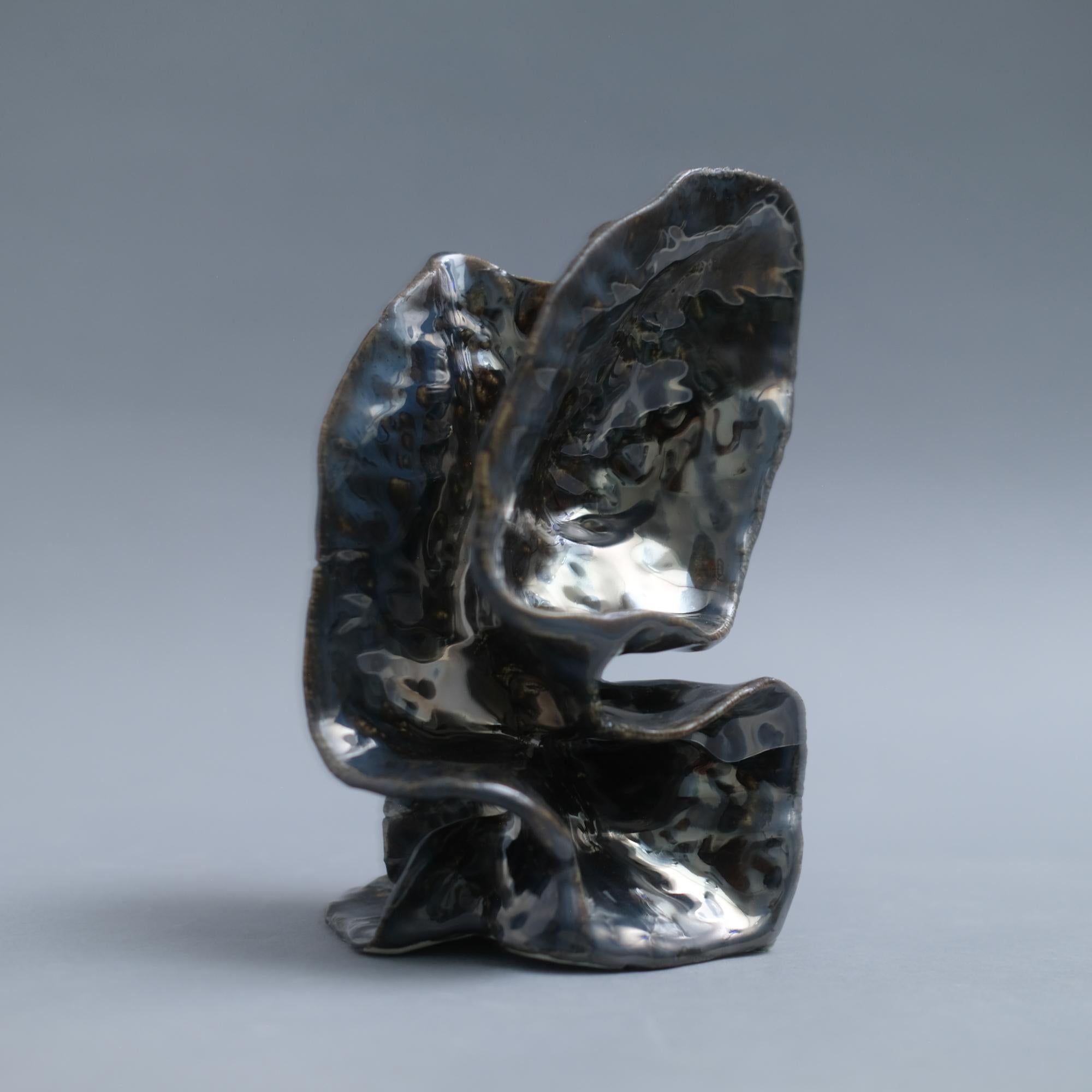 Pulse Point - Chrome metallic glazed ceramic sculpture - Sculpture by Jessamyn Go