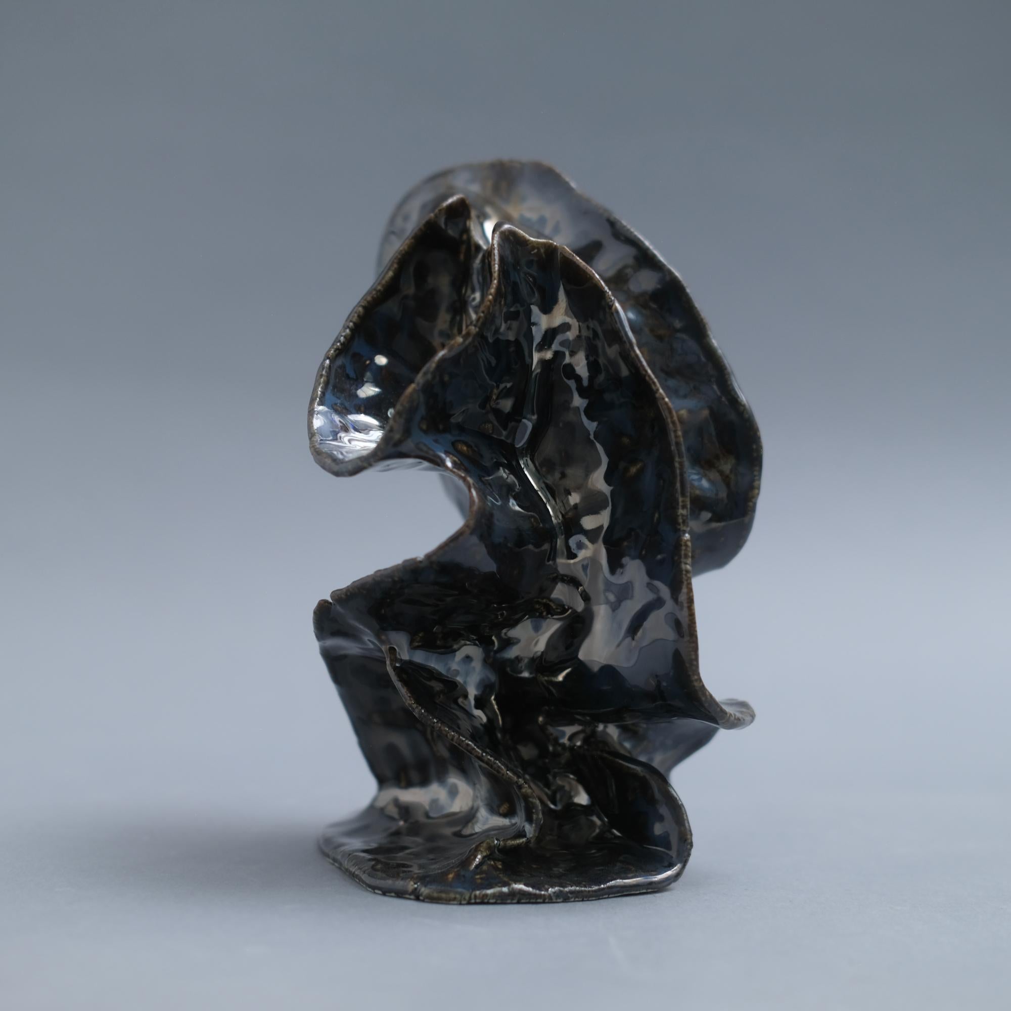 Pulse Point - Escultura de cerámica esmaltada metálica cromada