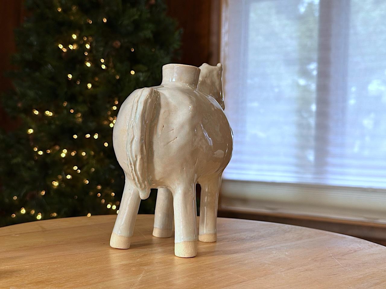 Jarrón Caballo Blanco (Yellowstone Wild Life Ceramics) Gres blanco, vidriado brillante en venta 7