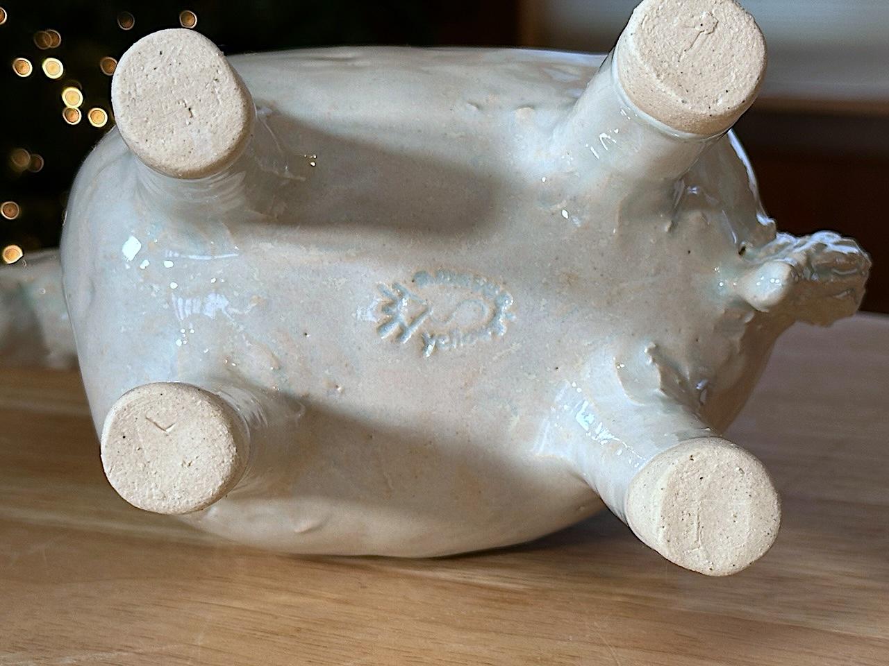 Jarrón Caballo Blanco (Yellowstone Wild Life Ceramics) Gres blanco, vidriado brillante en venta 4