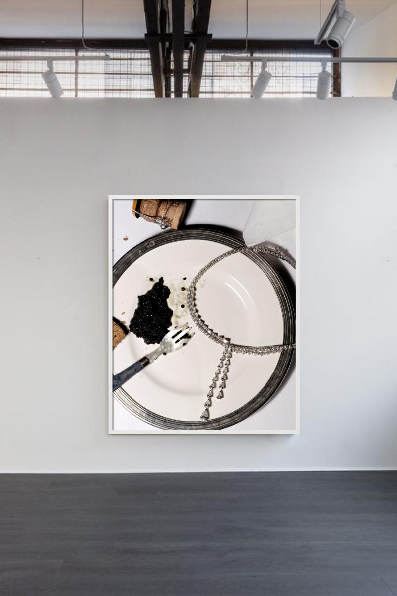 Diamanten mit kaskadenförmiger, farbiger Fotografie, Kunstfotografie (Zeitgenössisch), Photograph, von Jesse Frohman
