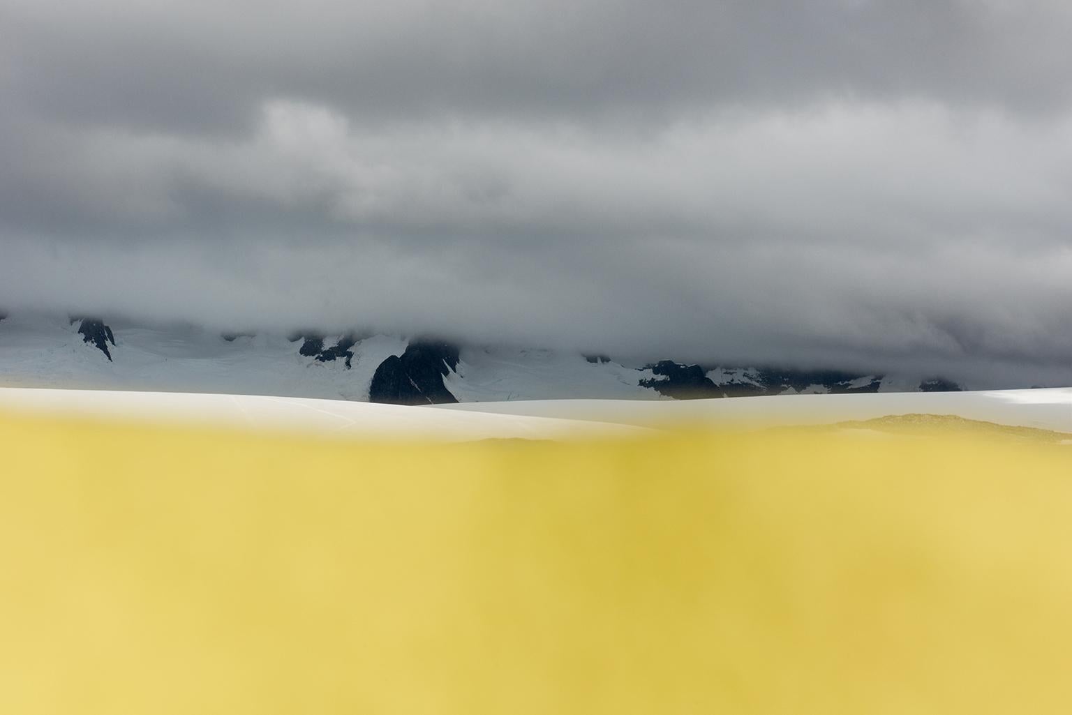 Landscape Photograph de Jessica Houston - Reclamaciones perdurables (Antártida)