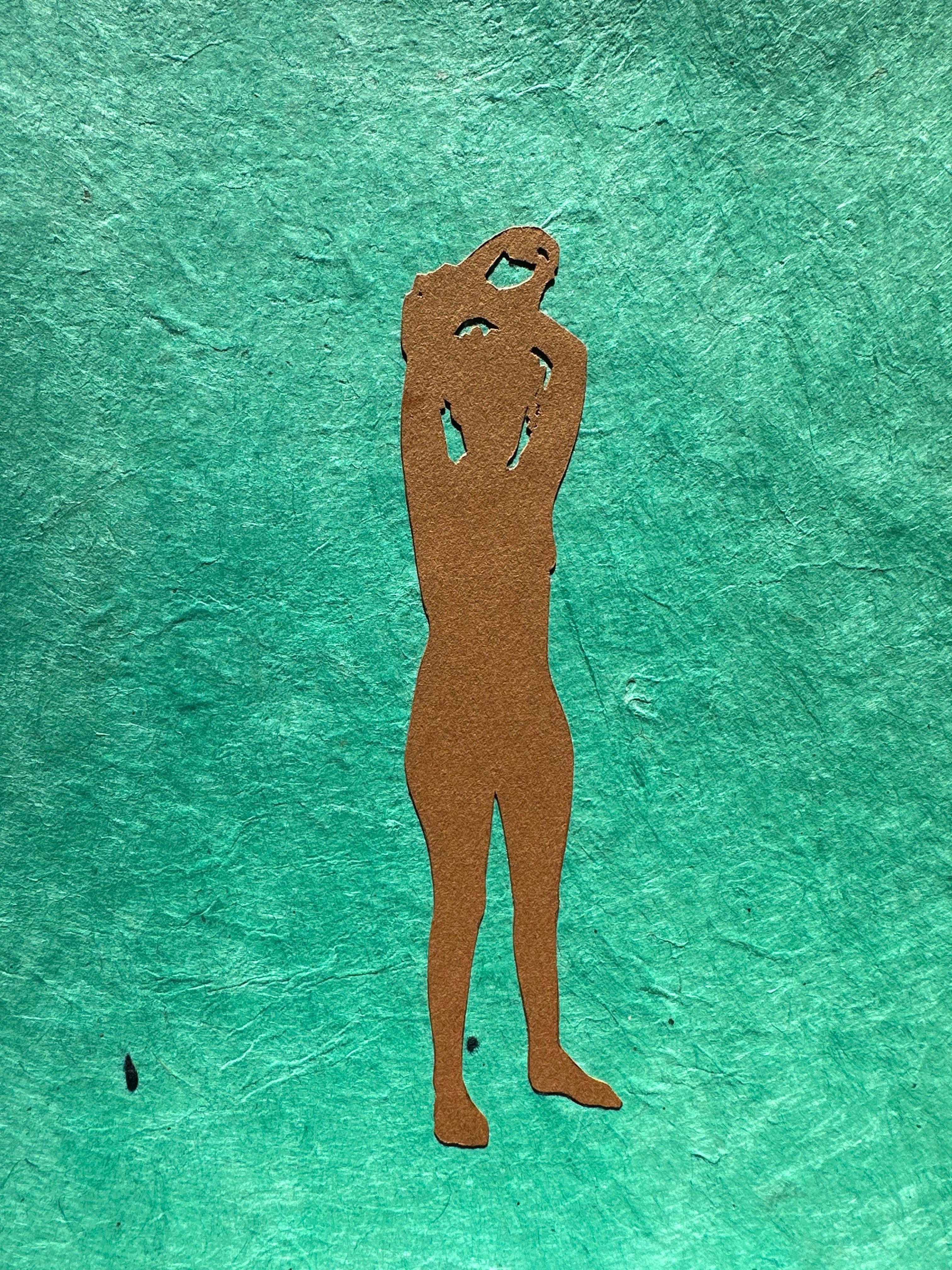Untitled 10 - Contemporary Female Figurative Teal Paper Woman Collage, 2020 im Angebot 2
