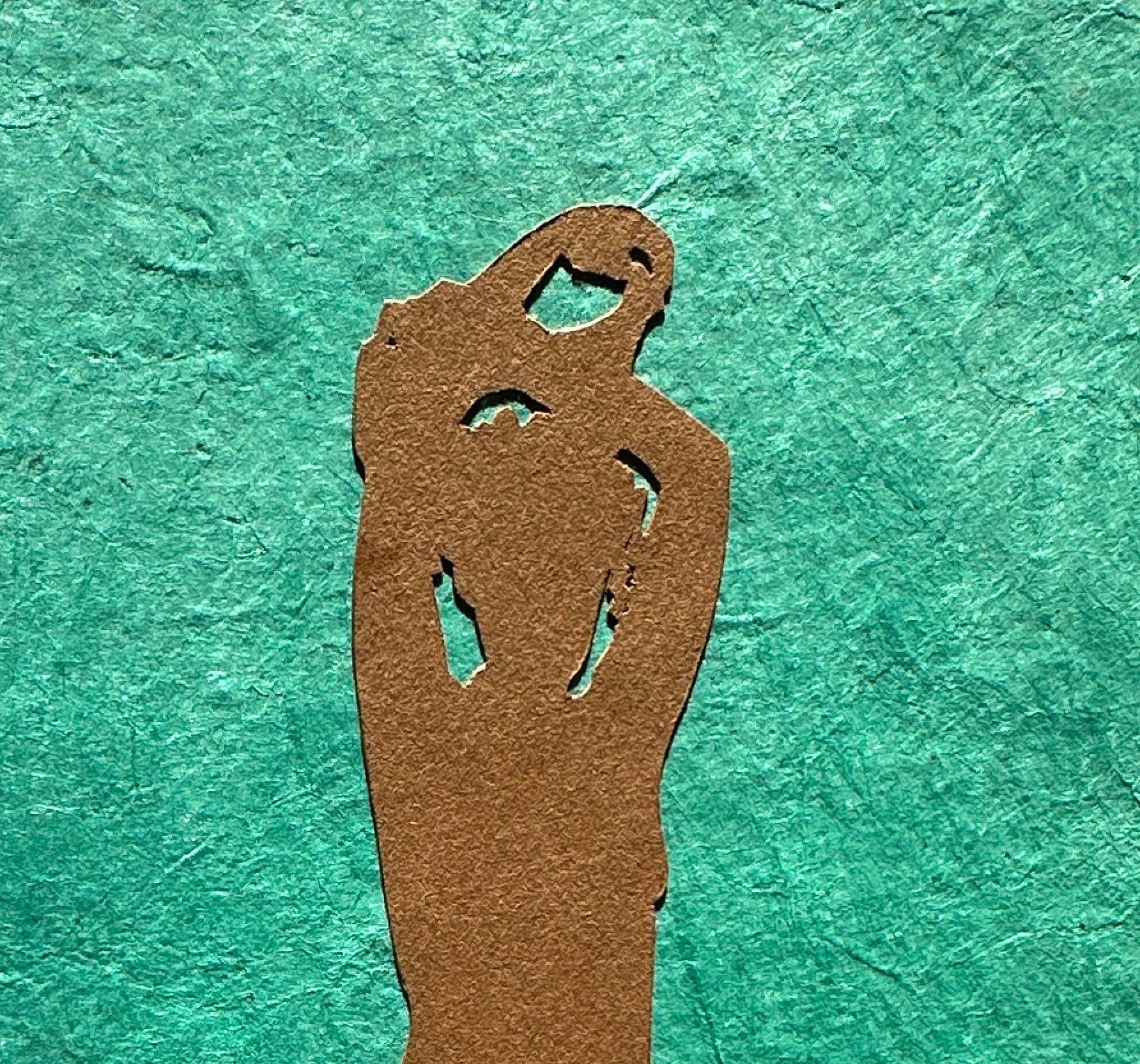 Untitled 10 - Contemporary Female Figurative Teal Paper Woman Collage, 2020 im Angebot 3
