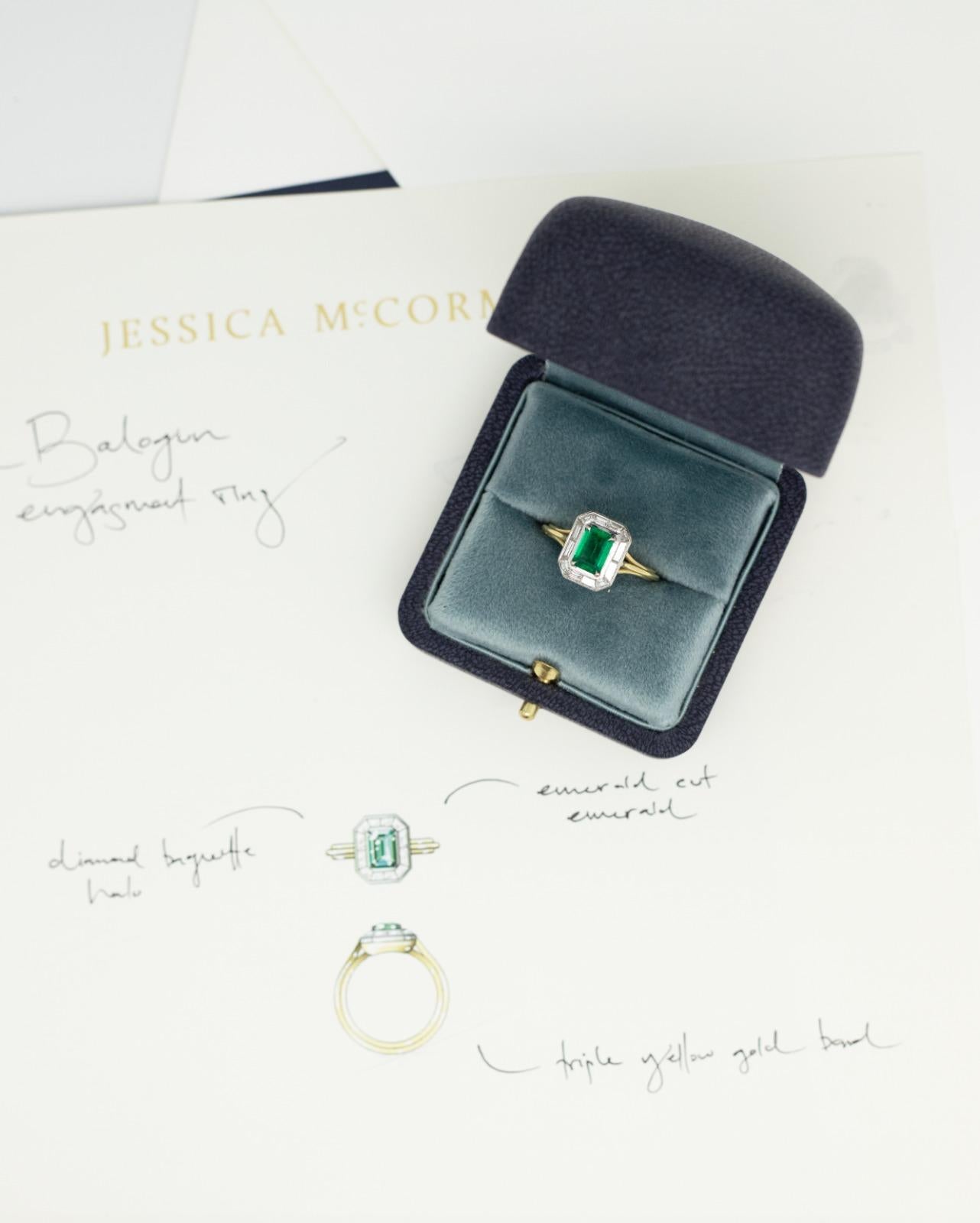 Jessica McCormack Bague en or jaune 18 carats ornée d'émeraudes et de diamants baguettes en vente 7