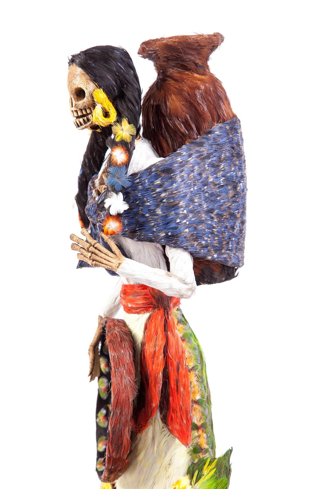 14'' Catrina vendedora Mexican Folk Art - Brown Abstract Sculpture by Jessica Yazmin Fuerte Alejo