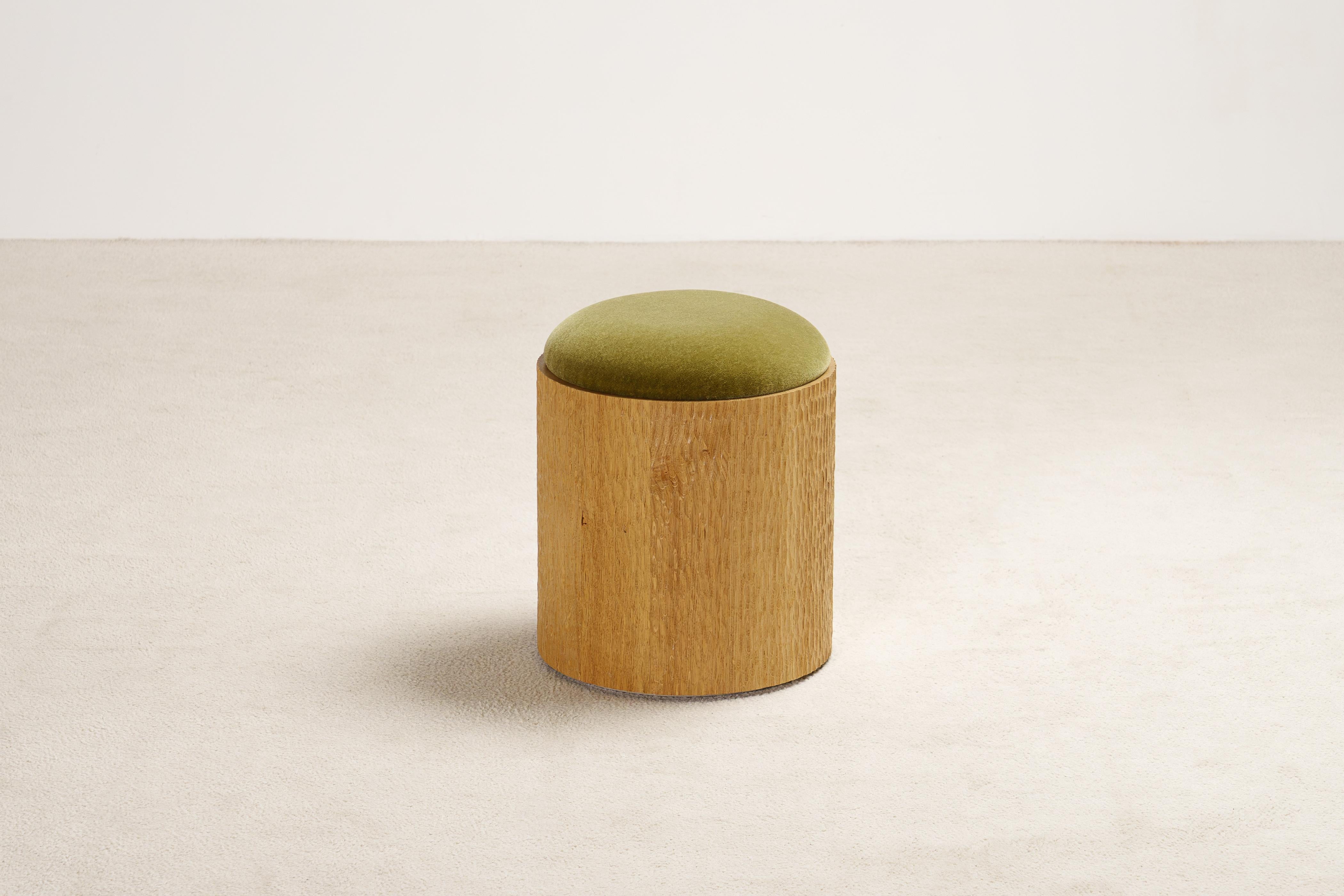 Jessie Hocker von Proisy Studio. Luxuriöser Mohair-Stoff. (Französisch) im Angebot