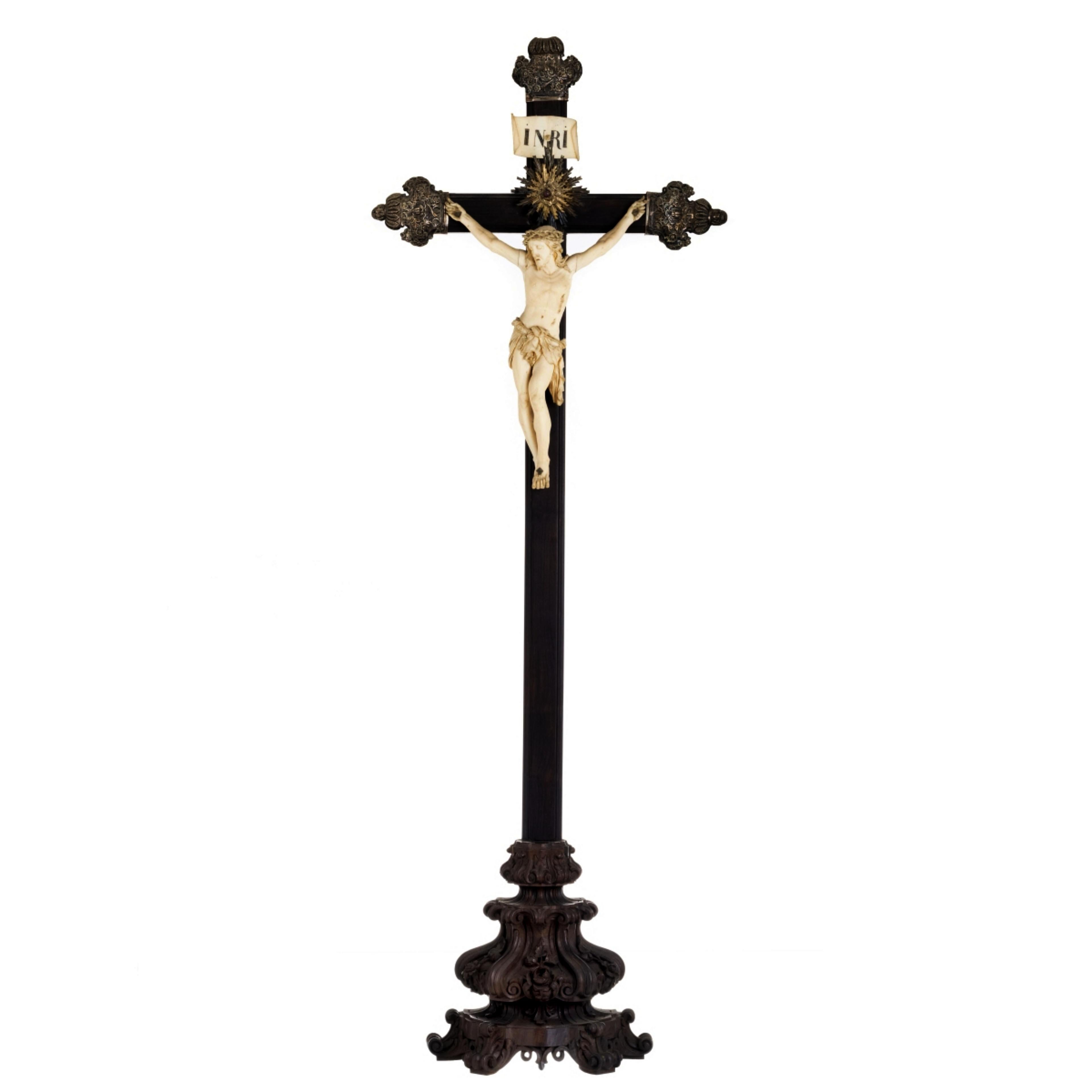 Hand-Crafted JESUS CHRIST CRUCIFIED 18th Century  Italian Sculpture  For Sale