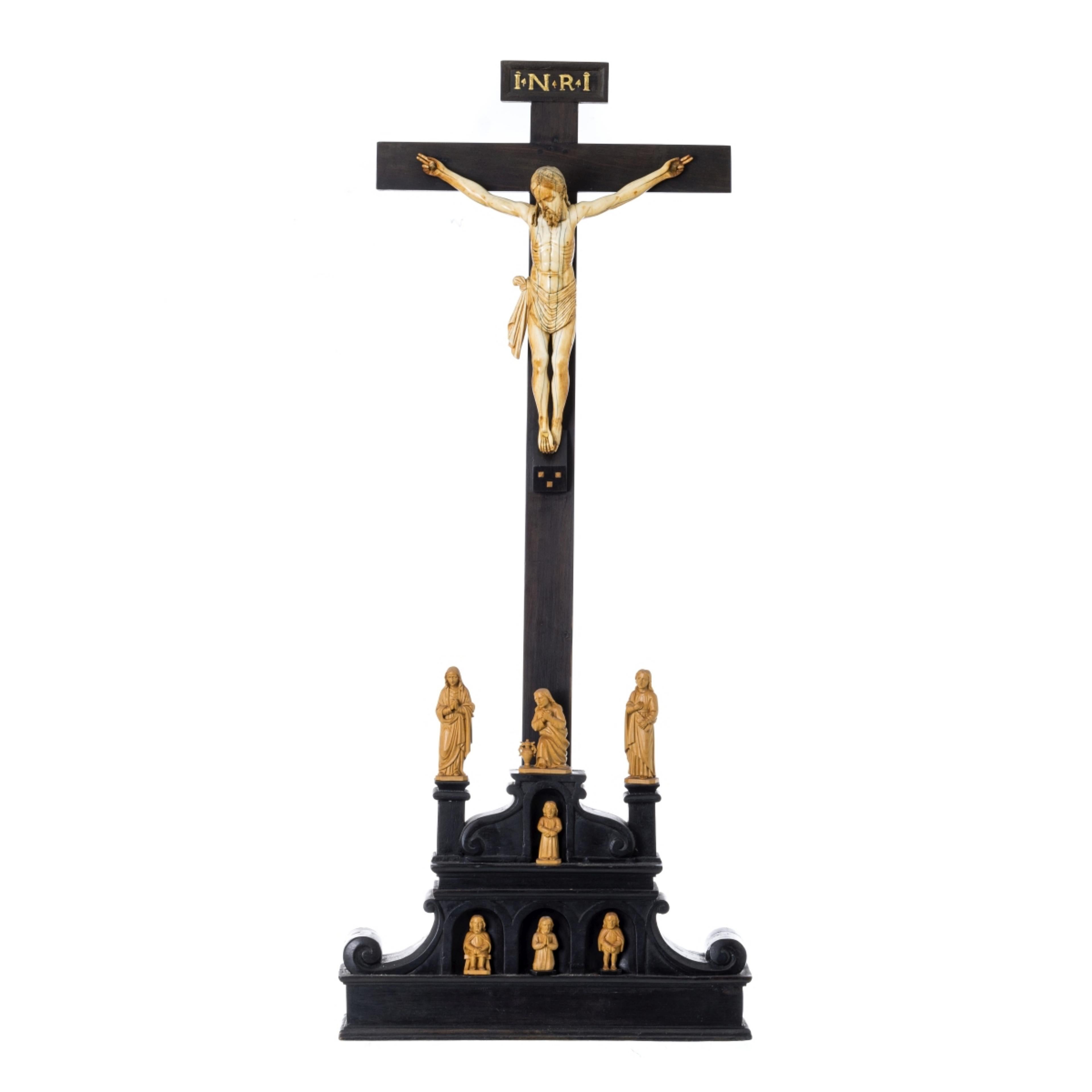 Fait main JÉSUS CHRIST CRUCIFIÉ  Sculpture indo-portugaise du XVIIe siècle en vente