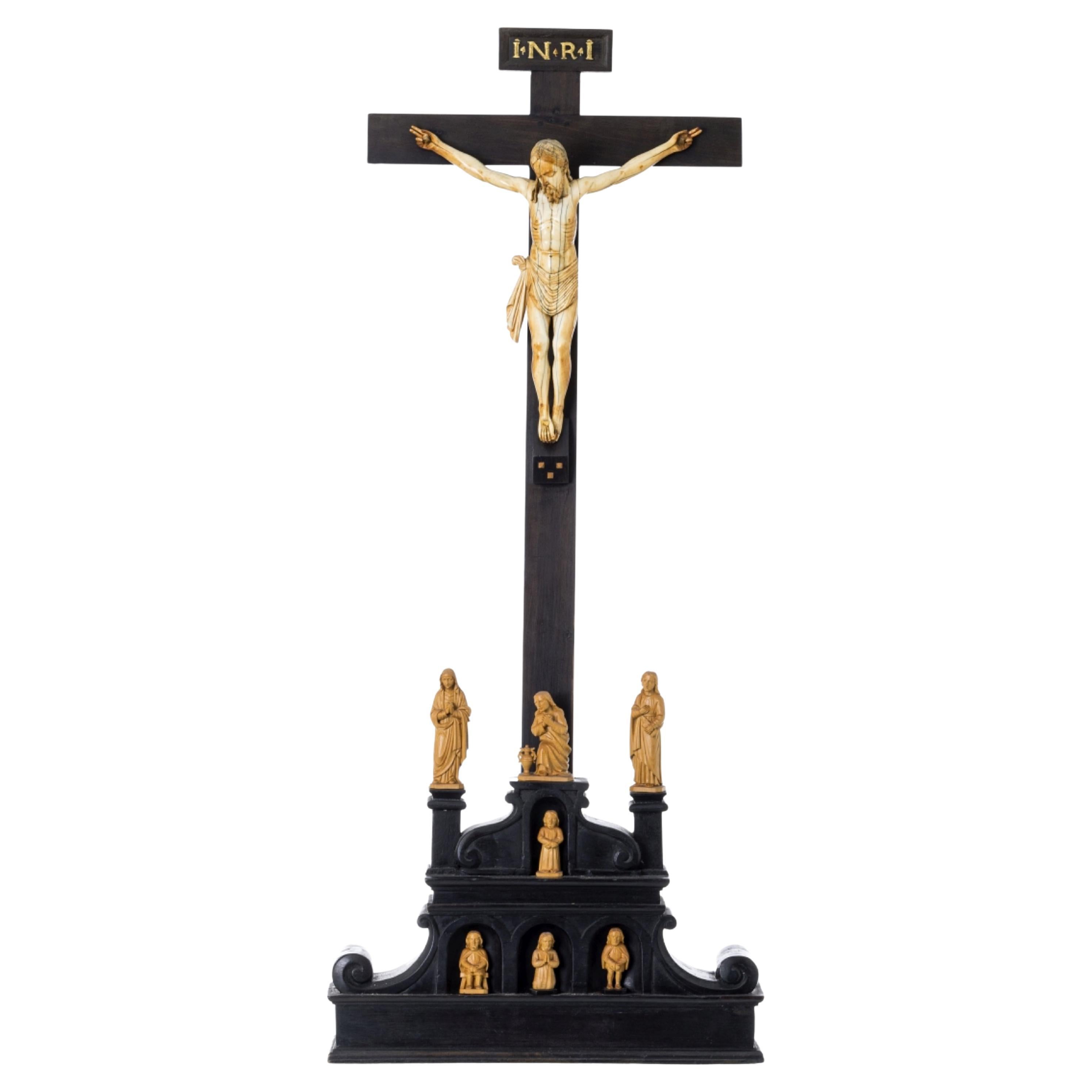 JÉSUS CHRIST CRUCIFIÉ  Sculpture indo-portugaise du XVIIe siècle en vente