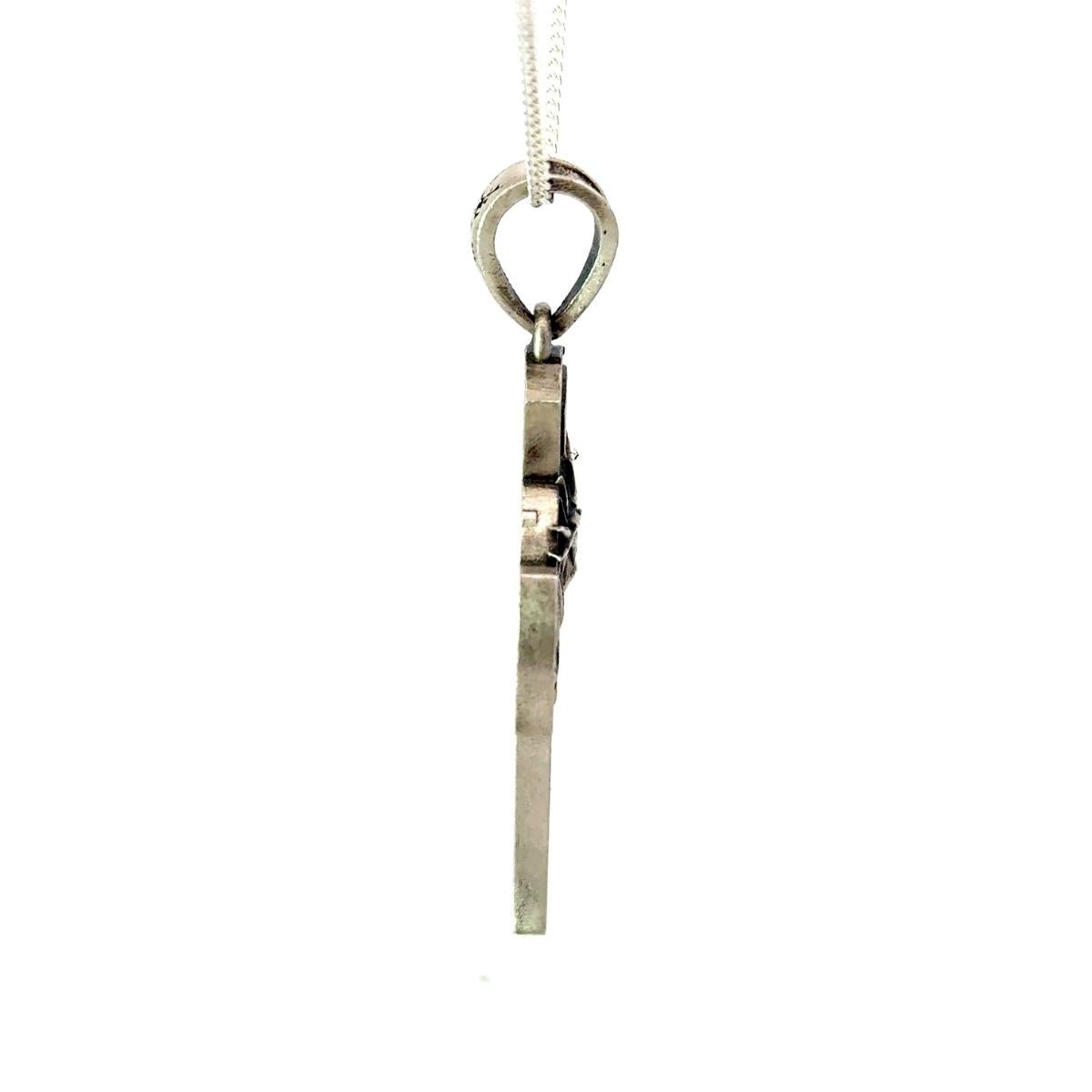 Handgefertigter Anhänger Jesus Crucifix Kreuz Christian Spikes aus massivem Silber im Angebot 2