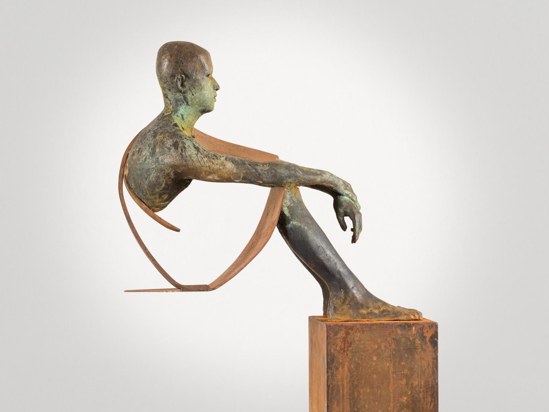 Decisión, 2011, Jesus Curiá, Figurative Art, Bronze and Iron Sculpture, Green  For Sale 8