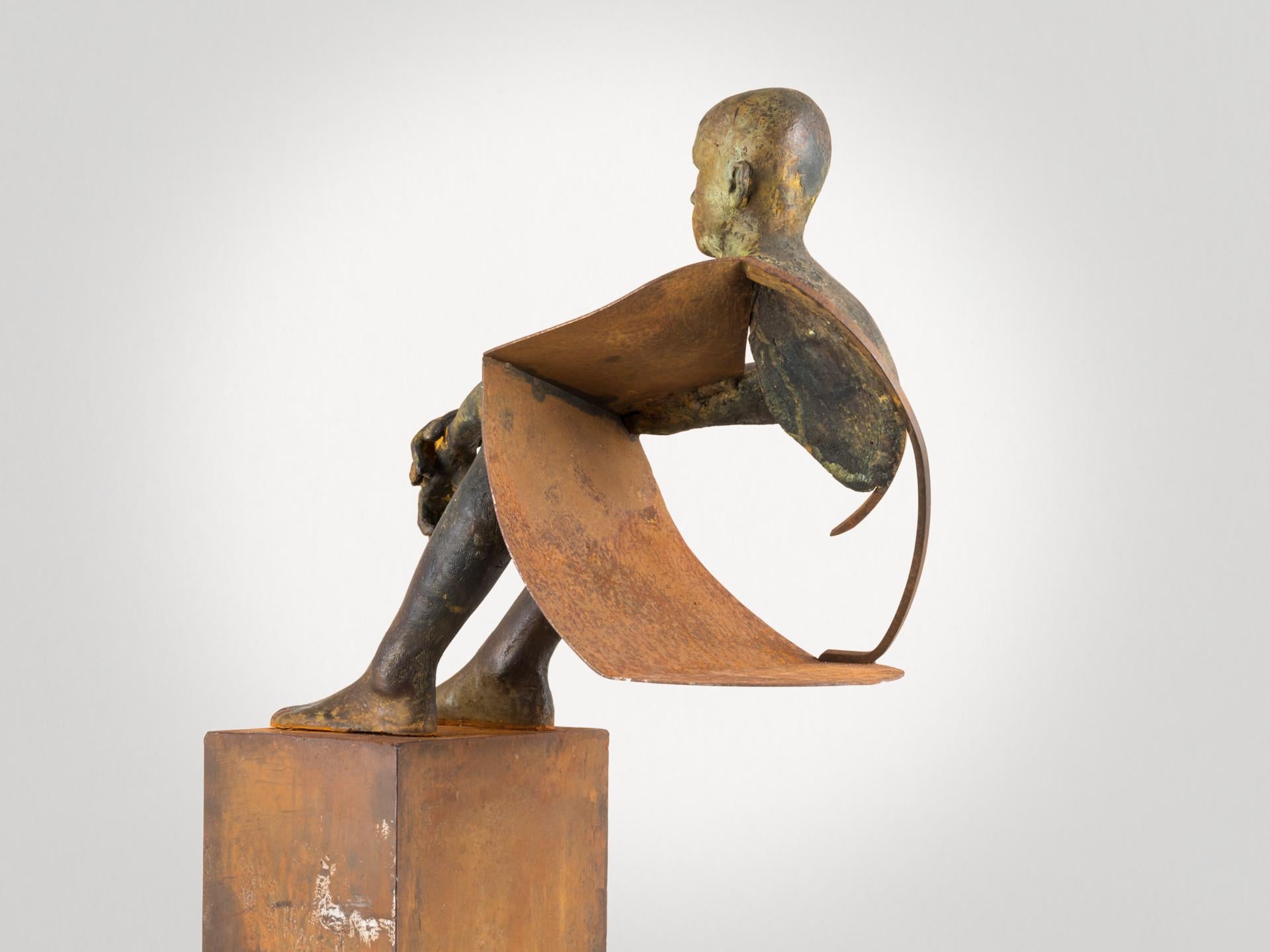 Decisión, 2011, Jesus Curiá, Figurative Art, Bronze and Iron Sculpture, Green  For Sale 2