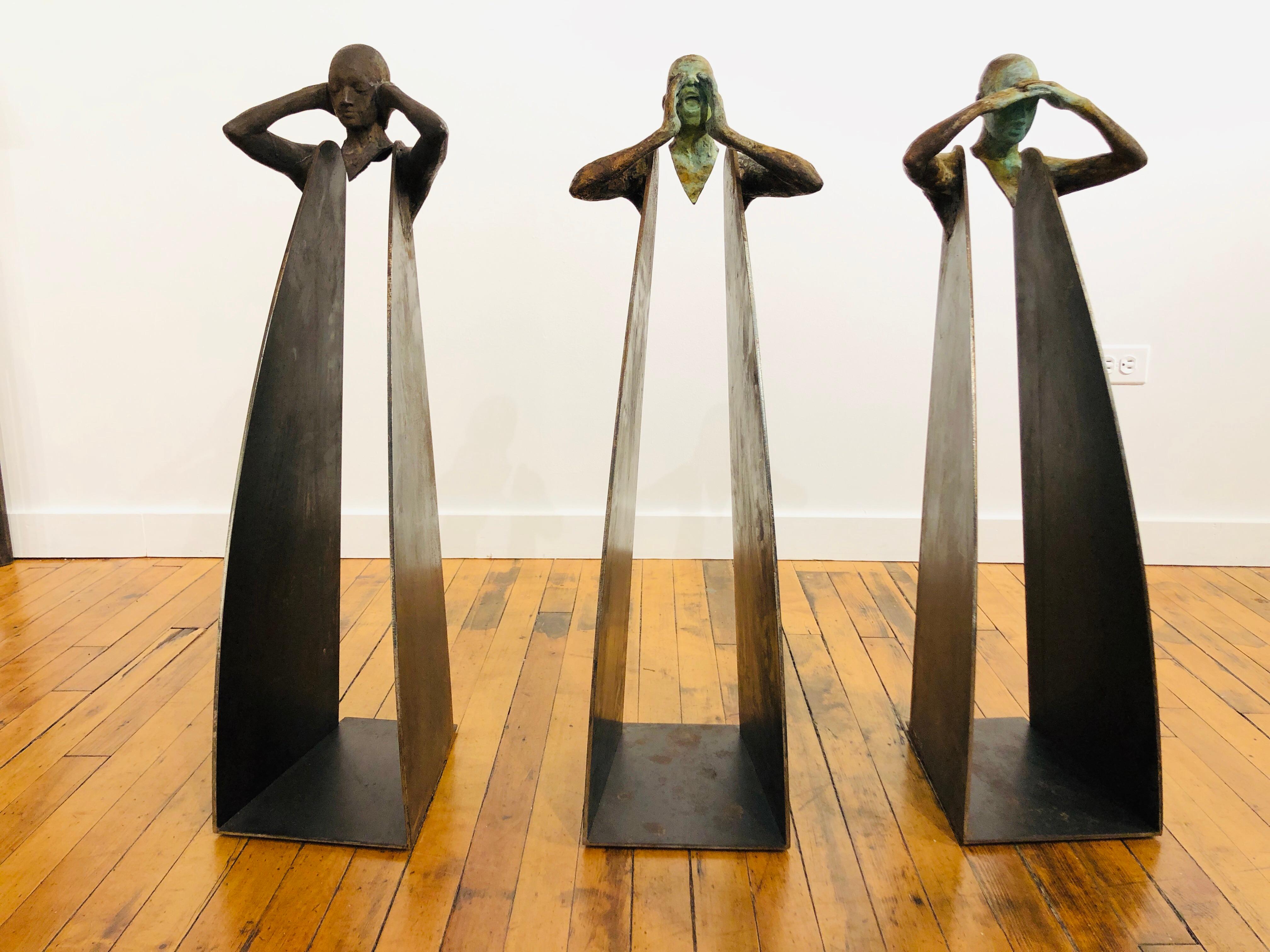 Horizonte Grito Sordo - Three Figural Contemporary Bronze and Steel Sculptures  13