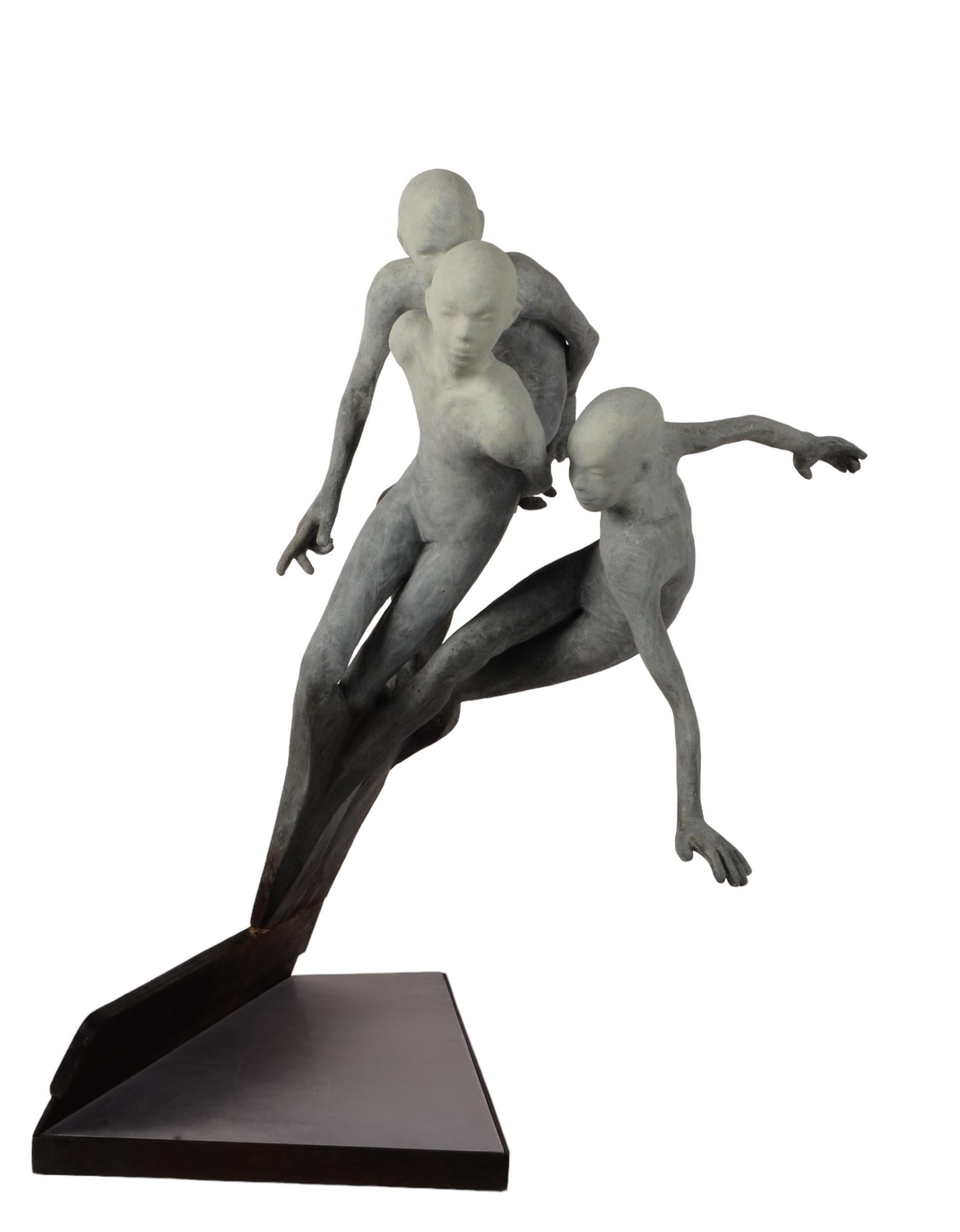 Race - Figures en bronze prêtes à commencer une course, patine grise, base en acier - Contemporain Sculpture par Jesus Curia Perez