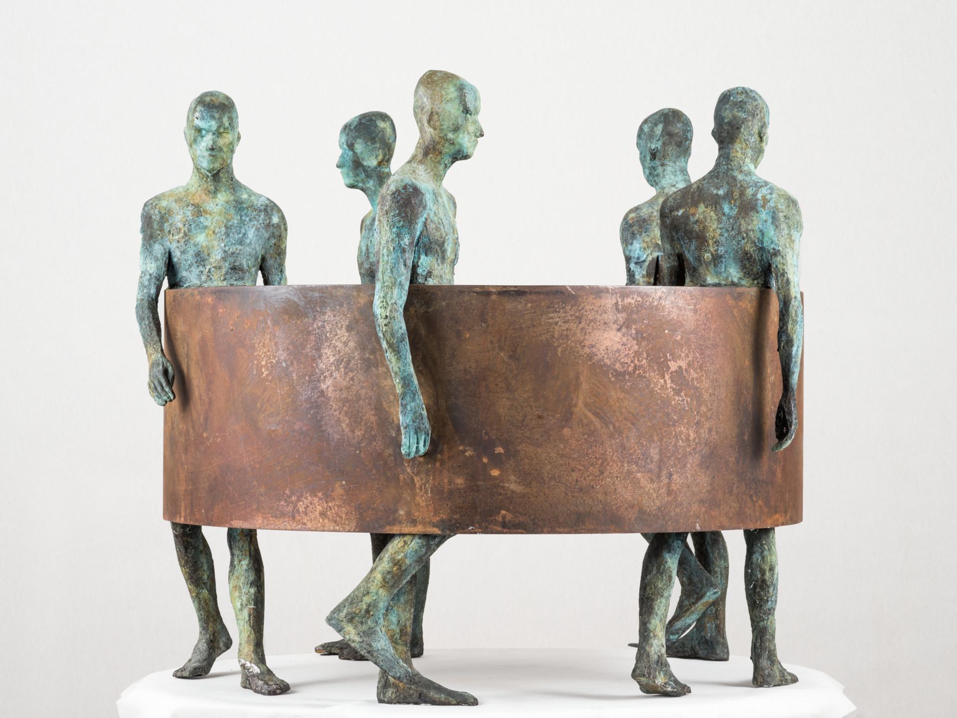 Sin Fin III, 2012, Jesus Curiá, Figurative Art, Bronze Sculpture, Green, brown For Sale 1