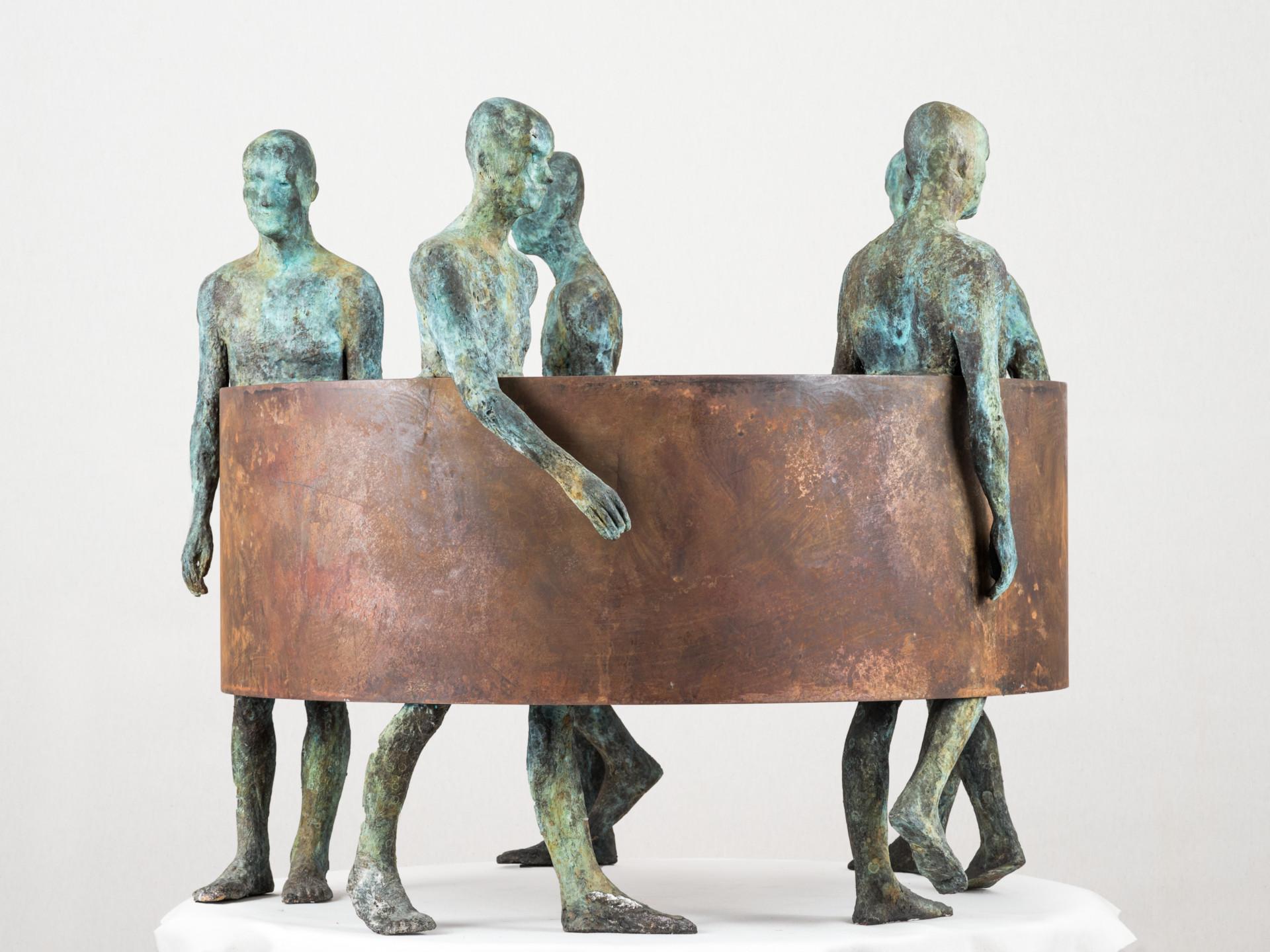 Sin Fin III, 2012, Jesus Curiá, Figurative Art, Bronze Sculpture, Green, brown For Sale 4