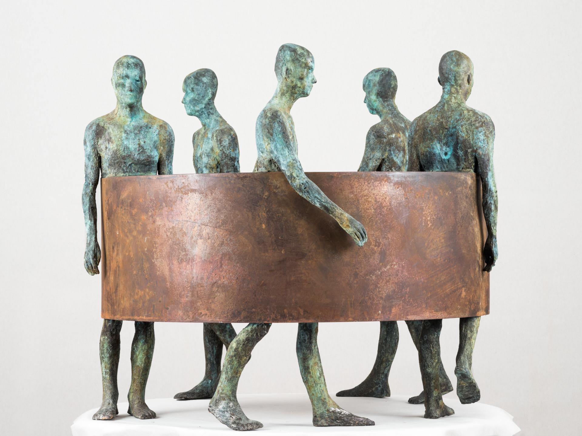 Sin Fin III, 2012, Jesus Curiá, Figurative Art, Bronze Sculpture, Green, brown For Sale 5