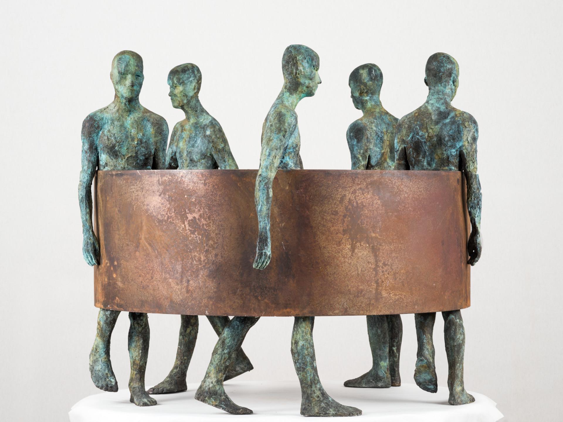 Jesus Curia Perez Figurative Sculpture - Sin Fin III, 2012, Jesus Curiá, Figurative Art, Bronze Sculpture, Green, brown