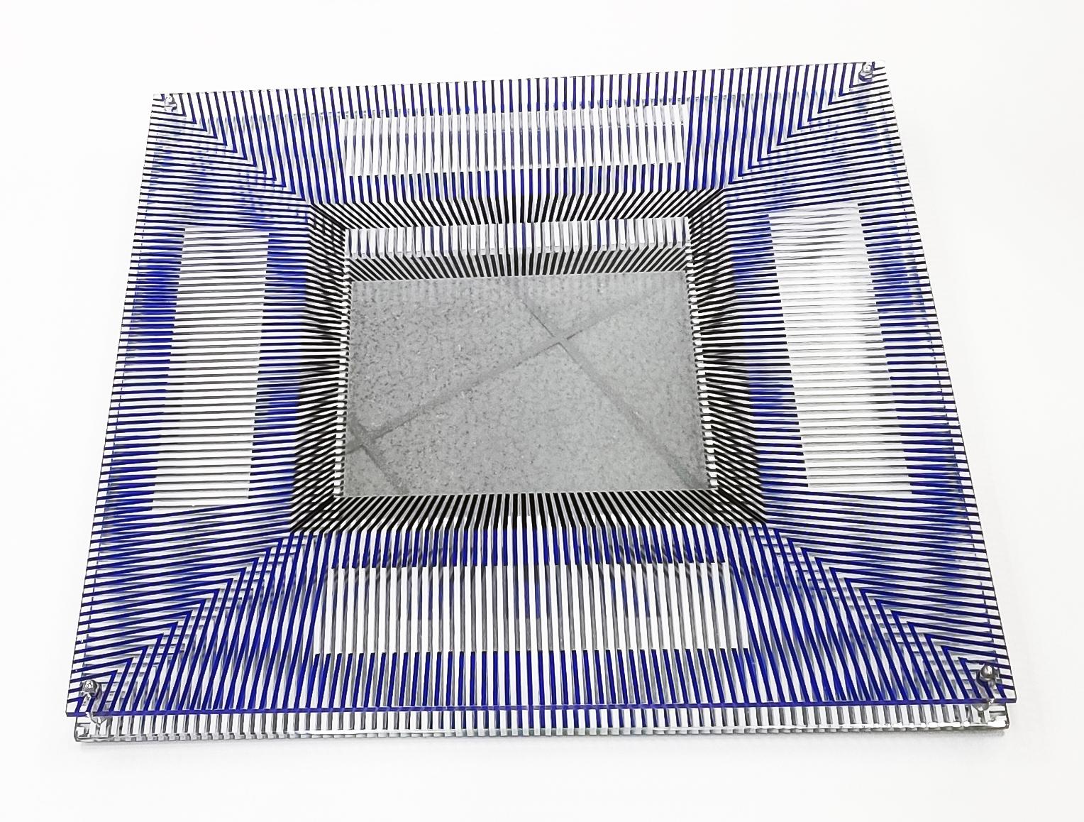 MIROIRS D'ARTISTE (3D-WALLSCULPTURE) – Painting von Jesús Rafael Soto 