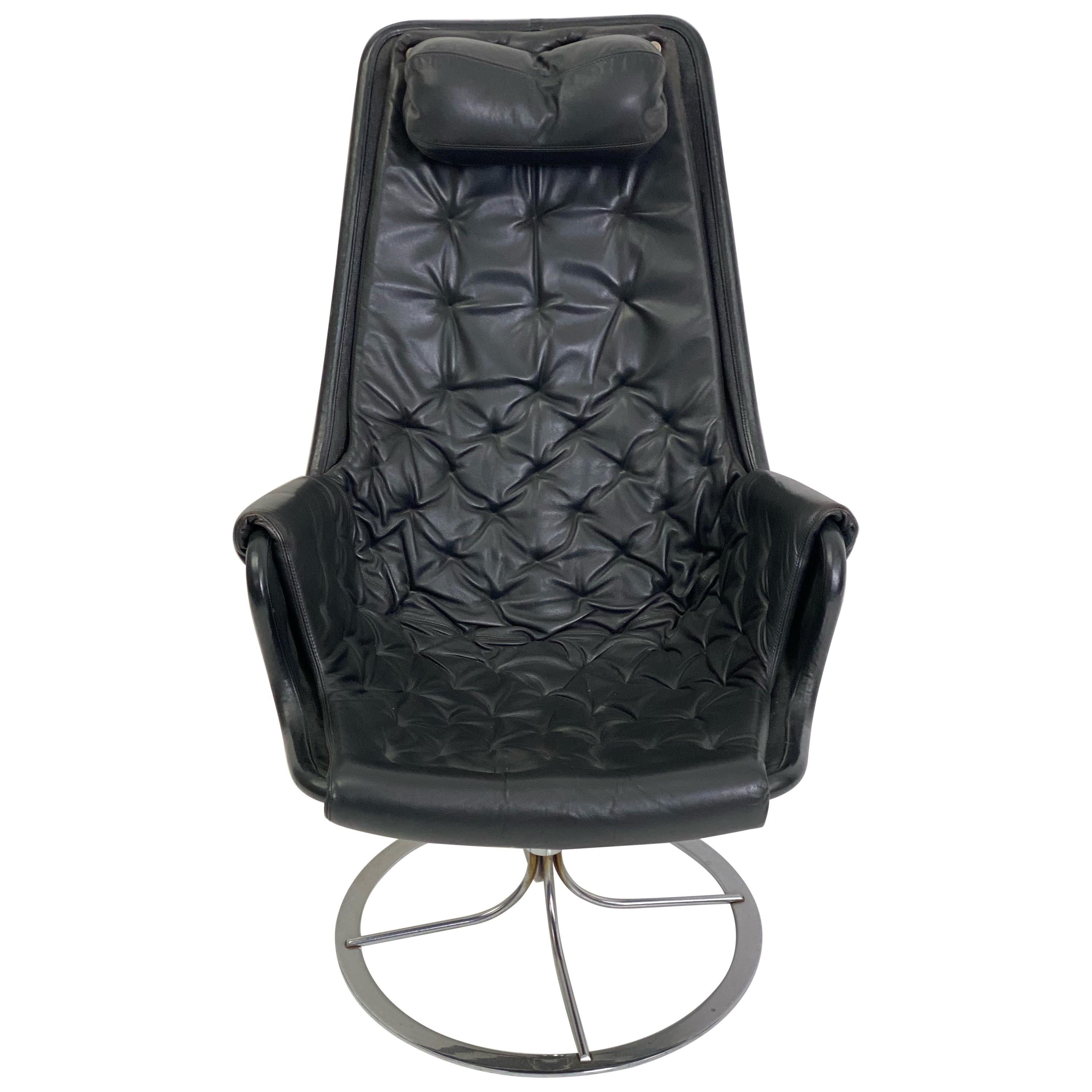 Vintage Jetson High Back Swivel Lounge Chair in black leather by Bruno Mathsson.