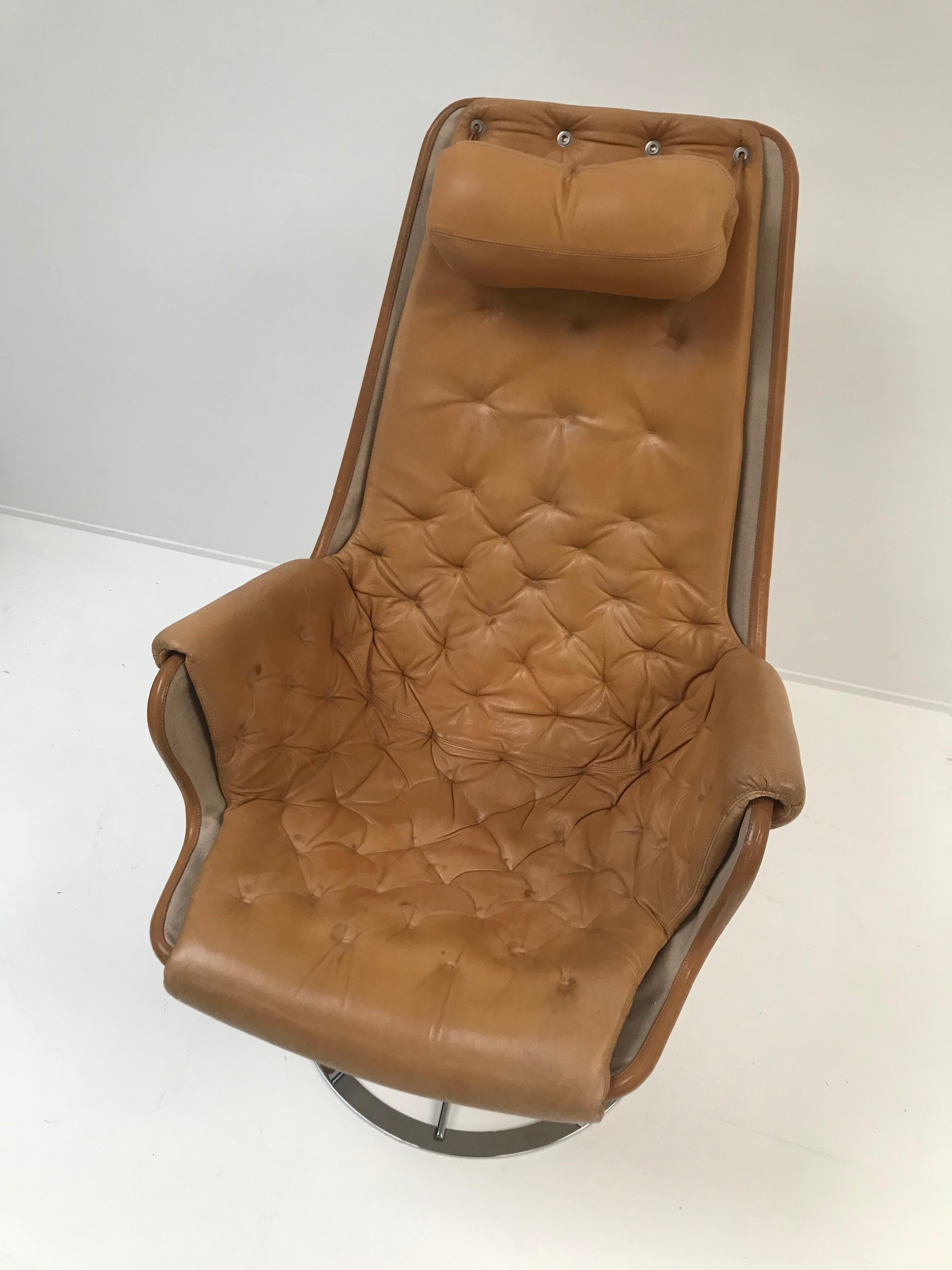 Jetson chair by Bruno Mathsson, 1969 for Swedish Company DUX,
really beautiful brown patinated color, perfect condition and comfortable,
marked with sticker on the base.