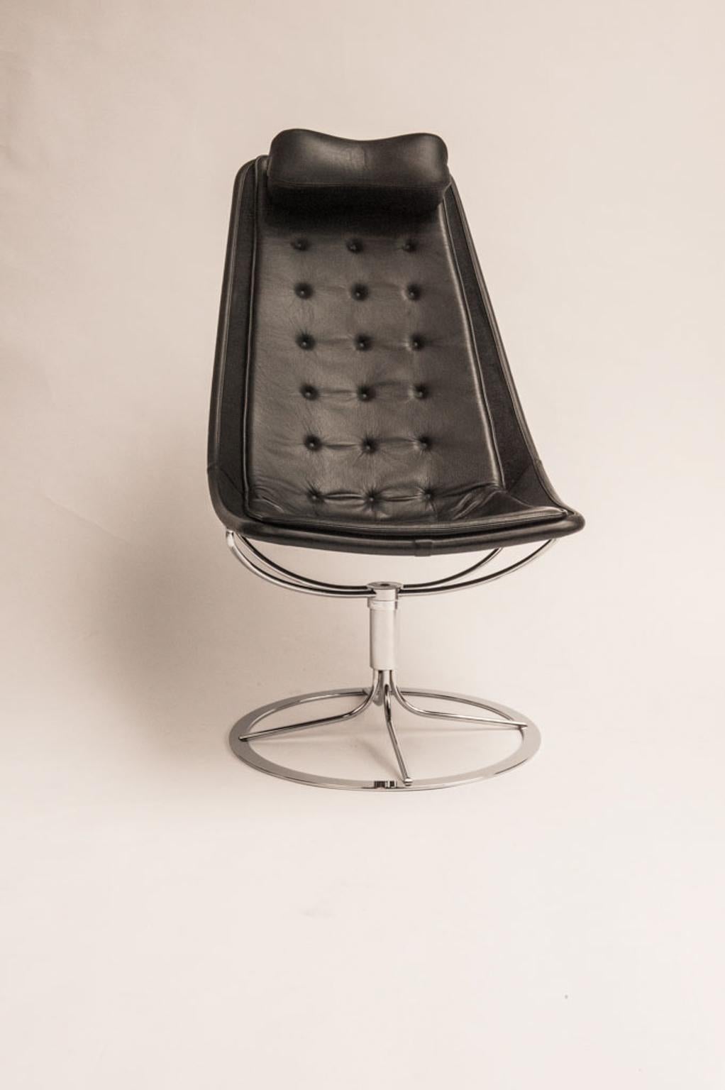 Scandinavian Modern Jetson Lounge Chair and Stool by Bruno Mathsson For Sale