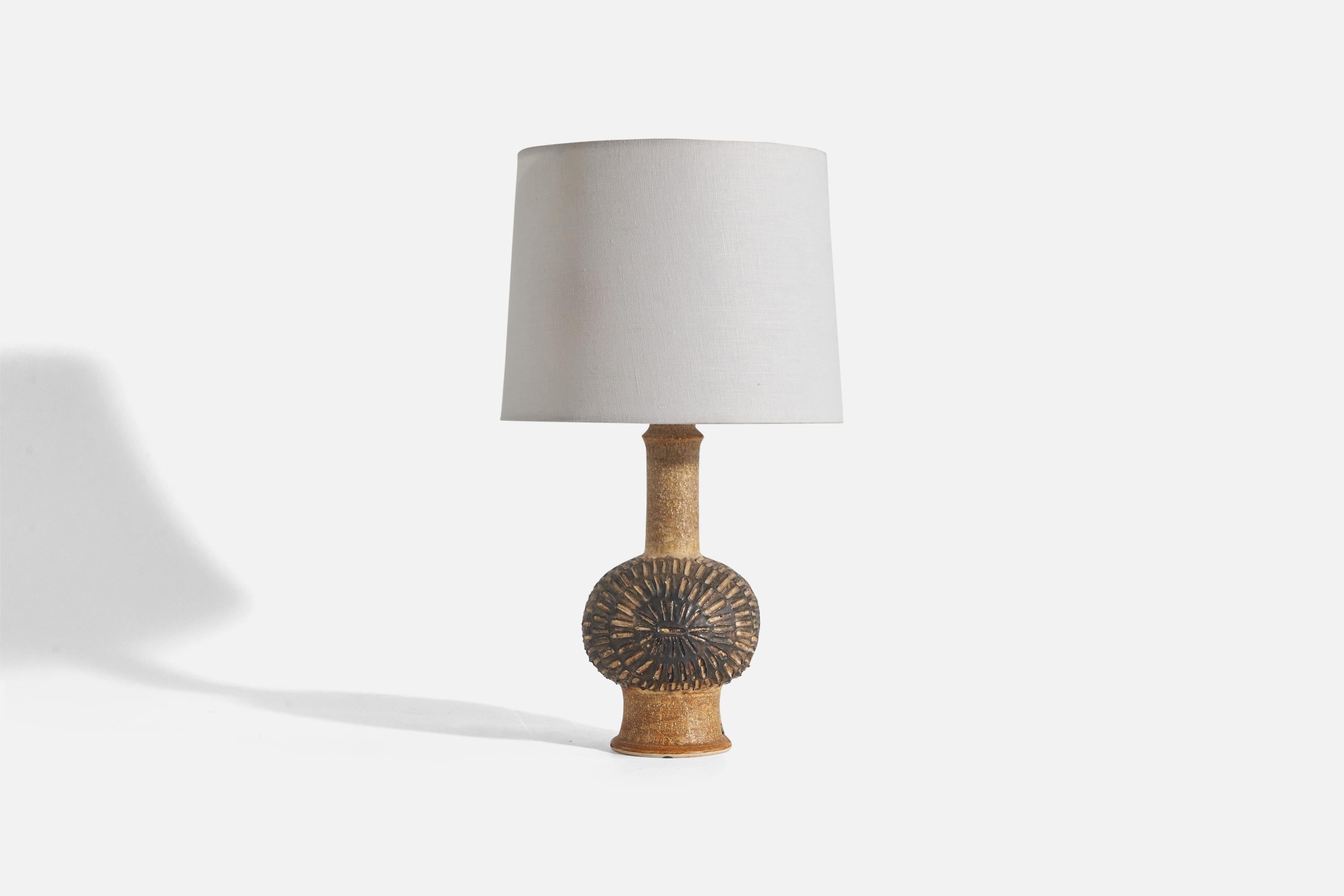 Mid-Century Modern Jette Hellerøe, Table Lamp, Brown and Beige-Glazed Stoneware, Denmark, 1950s For Sale