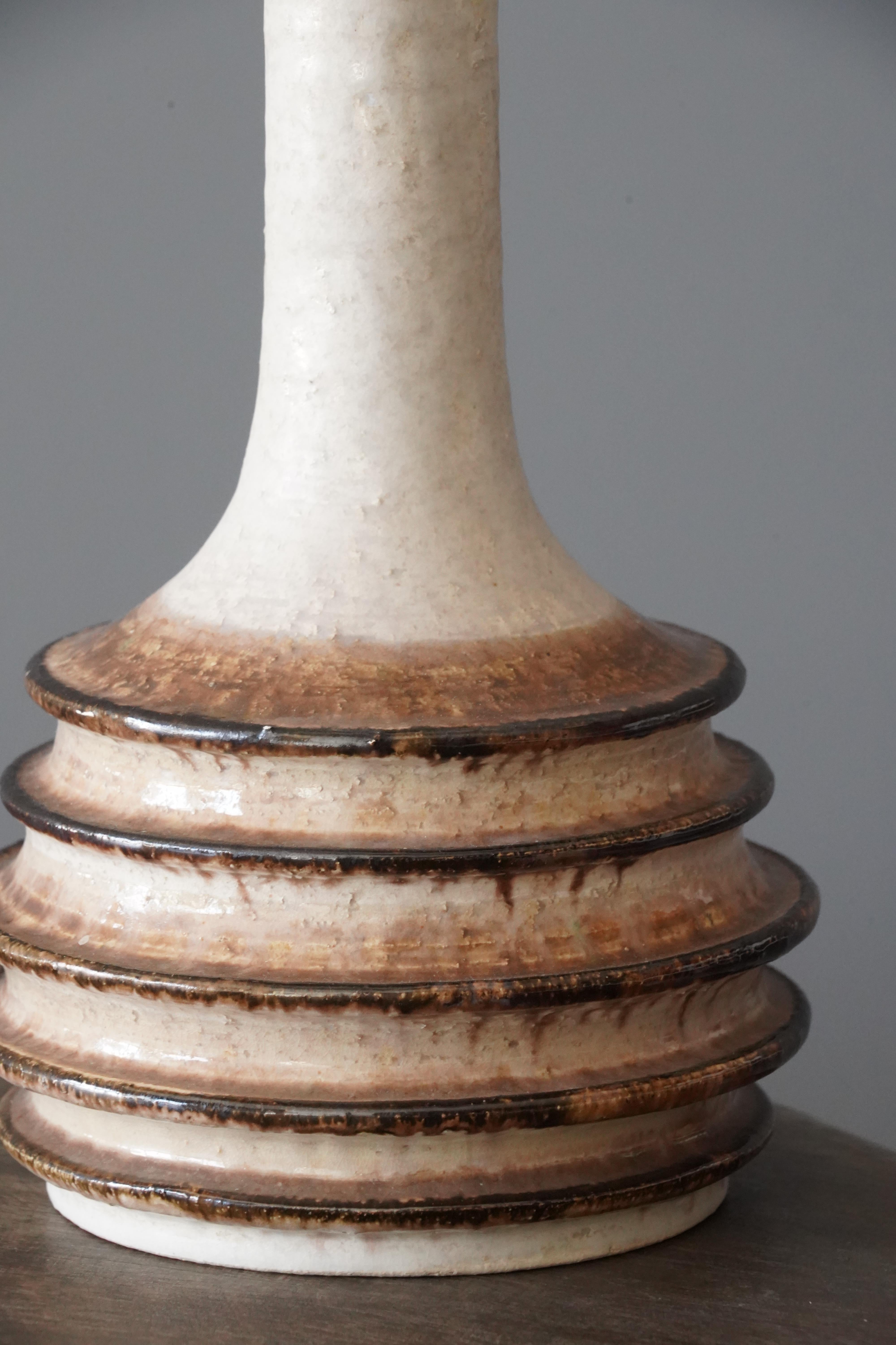 Jette Hellerøe, Table Lamp, White-Brown Glazed Stoneware, Denmark, 1960s In Good Condition In High Point, NC