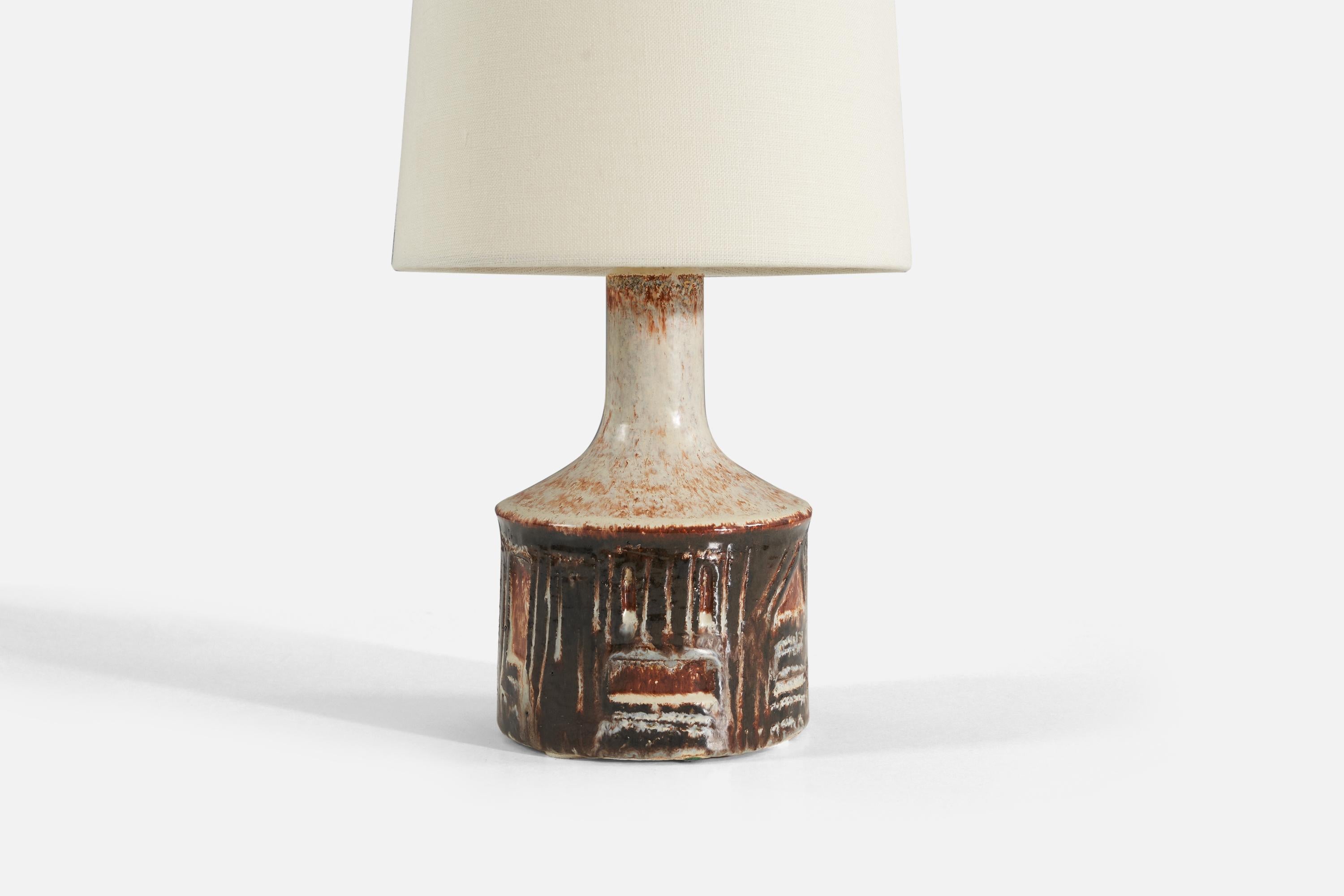 Jette Hellerøe, Table Lamp, Glazed Stoneware, Denmark, 1960s In Good Condition For Sale In High Point, NC