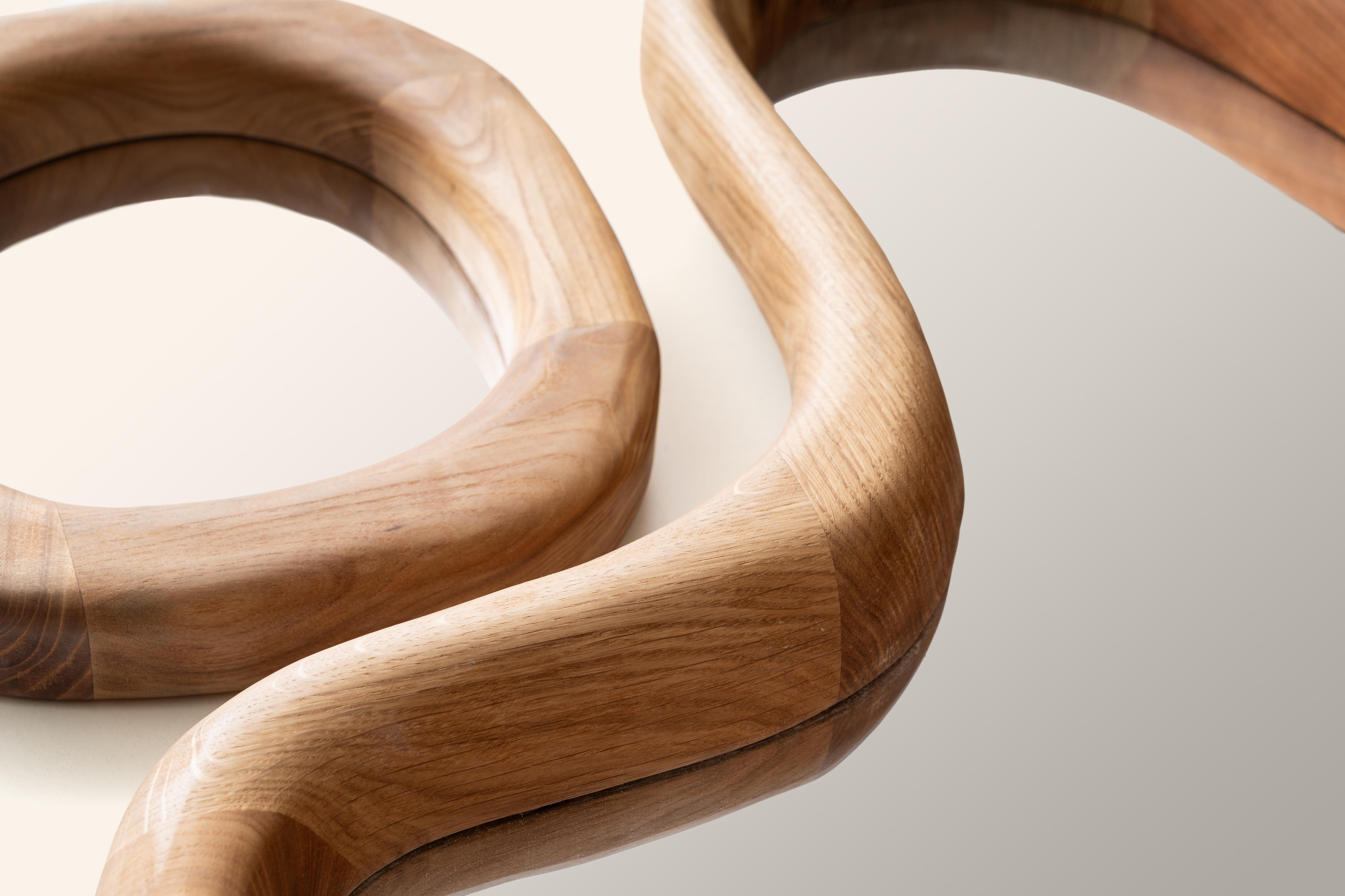 Spagnolo Specchio da parete in legno duro Jeu Des Left Eye di Marco Calhau in vendita