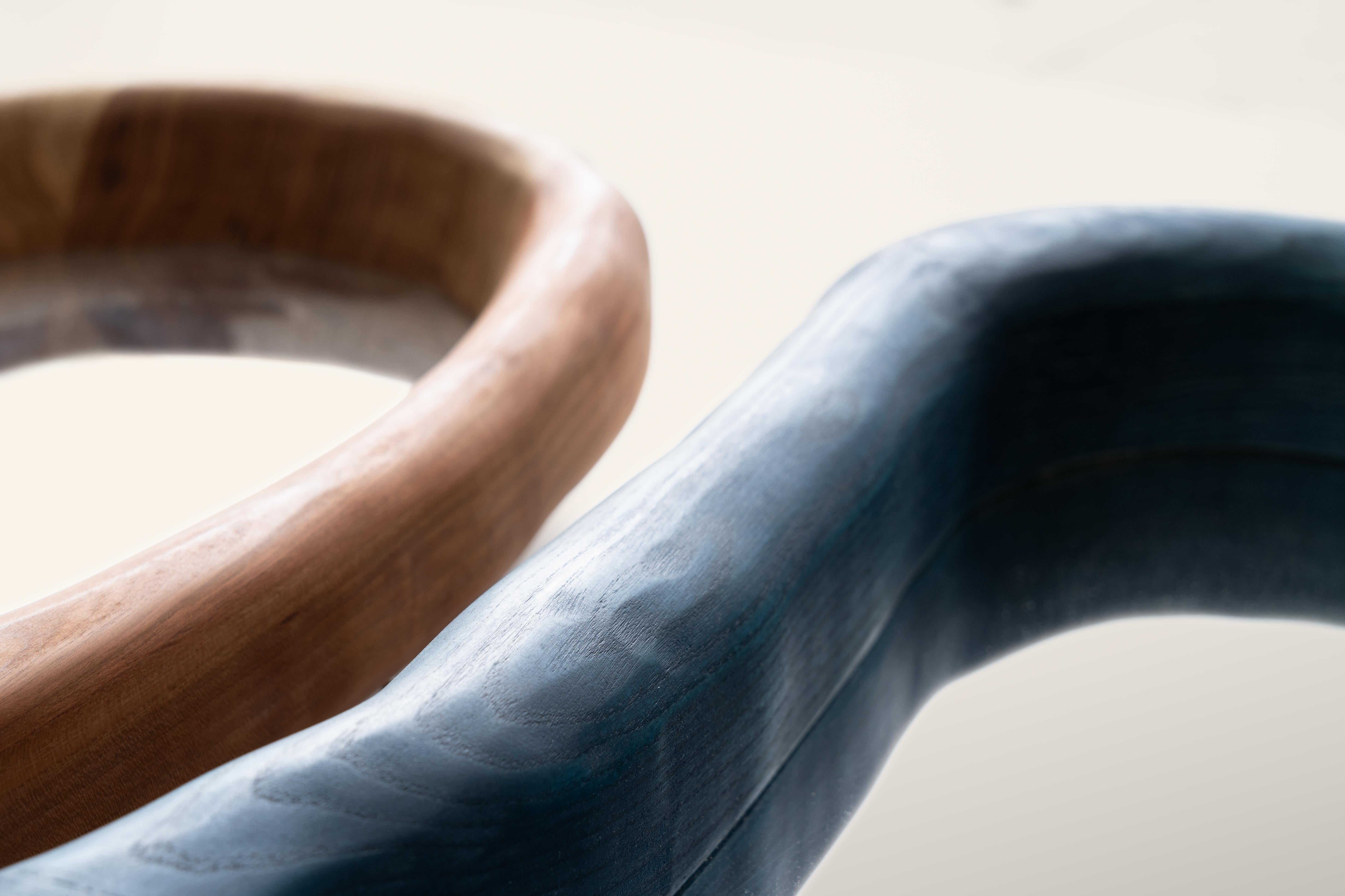 Specchio da parete in legno duro Jeu Des Left Eye di Marco Calhau In condizioni Nuovo in vendita a Geneve, CH