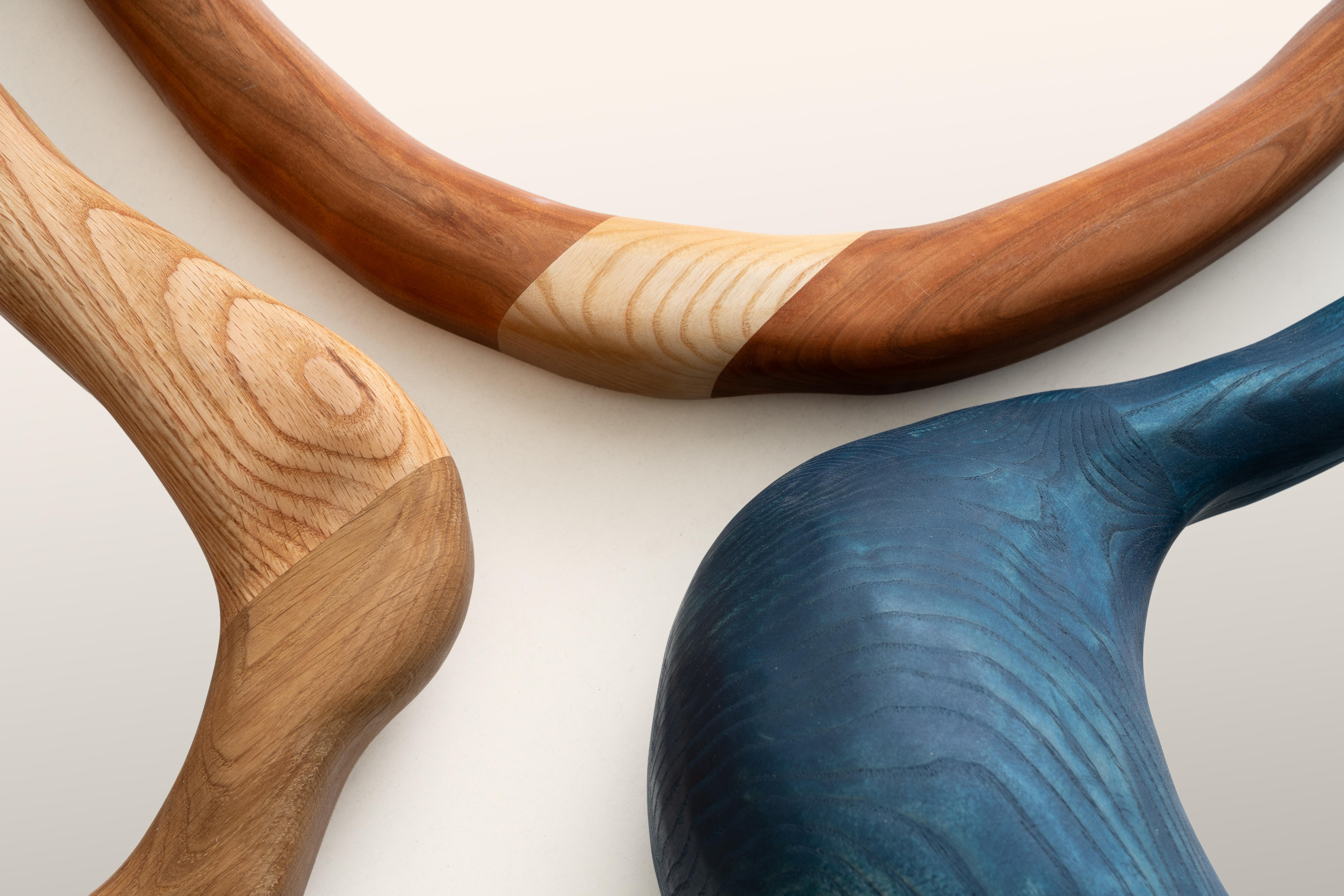 XXI secolo e contemporaneo Specchio da parete in legno duro Jeu Des Left Eye di Marco Calhau in vendita