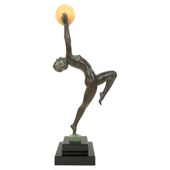 Jeu Sculpture in Spelter with an Onyx Ball from Max Le Verrier in Art Deco Style