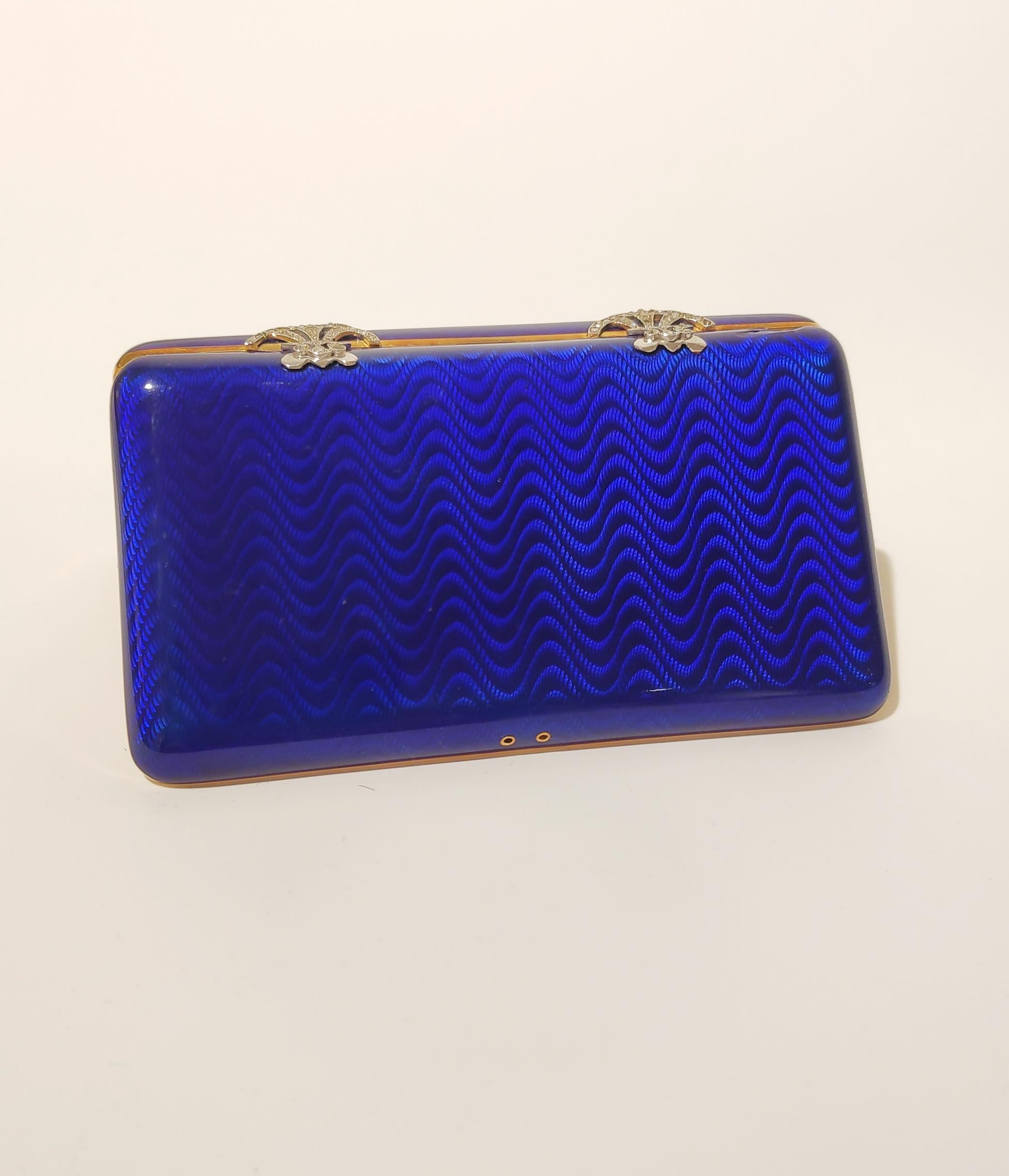 Gold Box 18 Karat  Blue Enamel and Diamonds In Excellent Condition For Sale In Palermo, IT