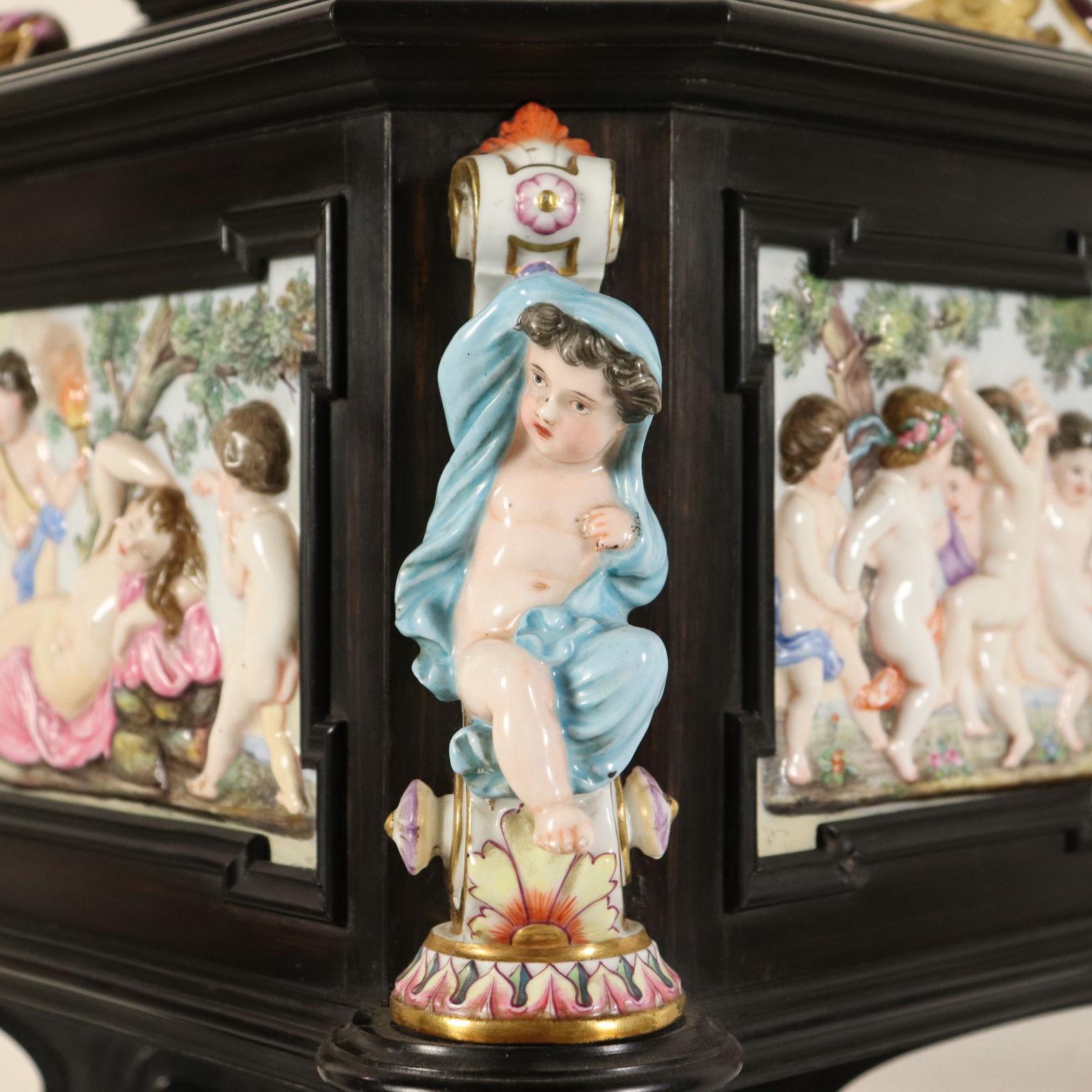 Jewel Box Ebony Capodimonte Ceramic, Italy, Second Half of the 1800s 3