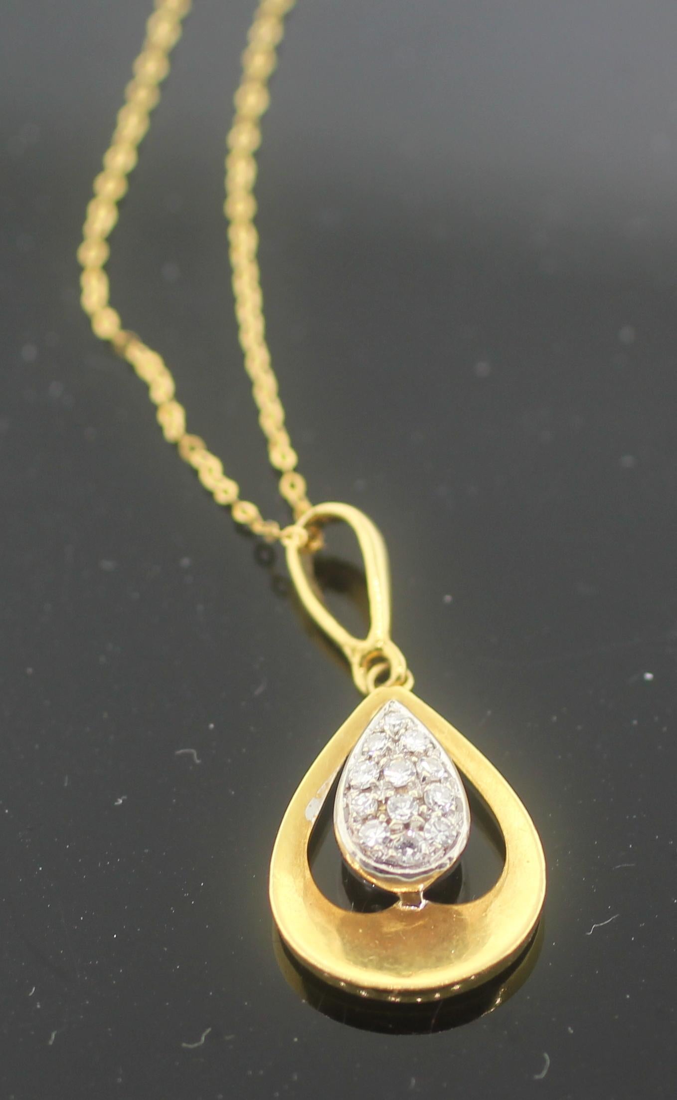 Brilliant Cut Jewel Of Ocean 18K Diamond Pendent For Sale