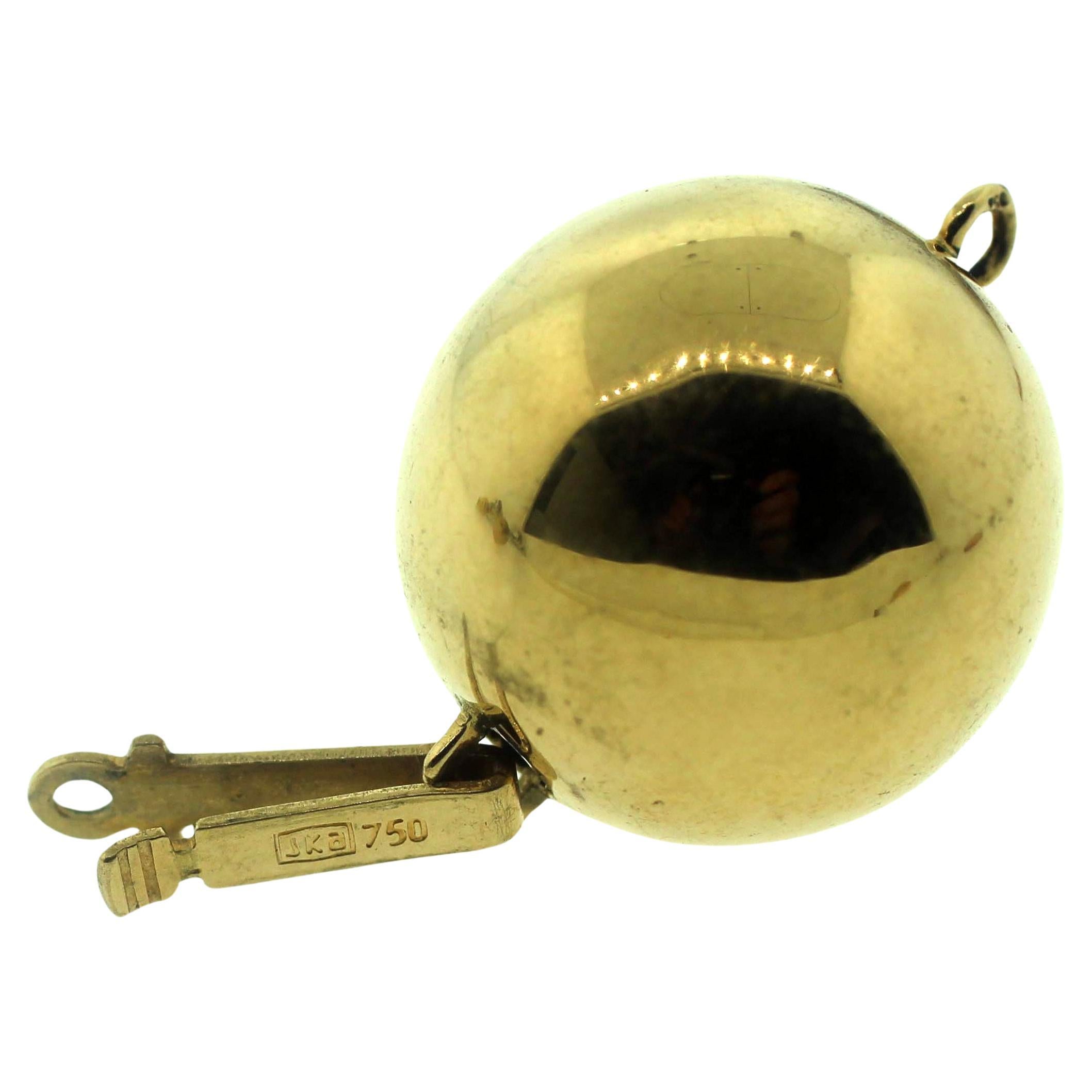 Jewel Of Ocean 18K Gold 23x17mm Clasp In New Condition For Sale In Hicksville, NY