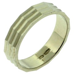 Jewel Of Ocean 18K Wedding Band