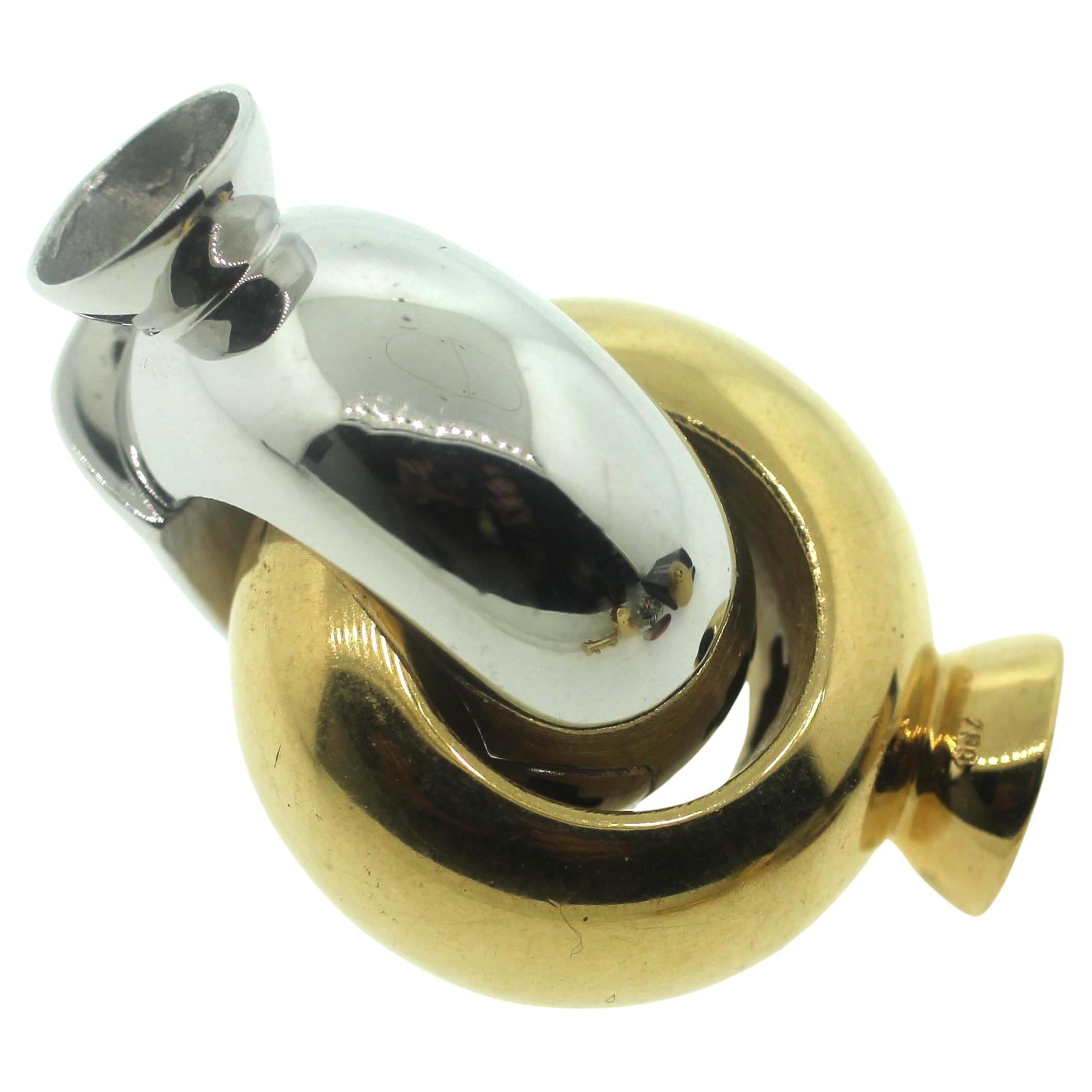 Jewel Of Ocean Two Tone 18K Gold 30mm Clasp In New Condition For Sale In Hicksville, NY