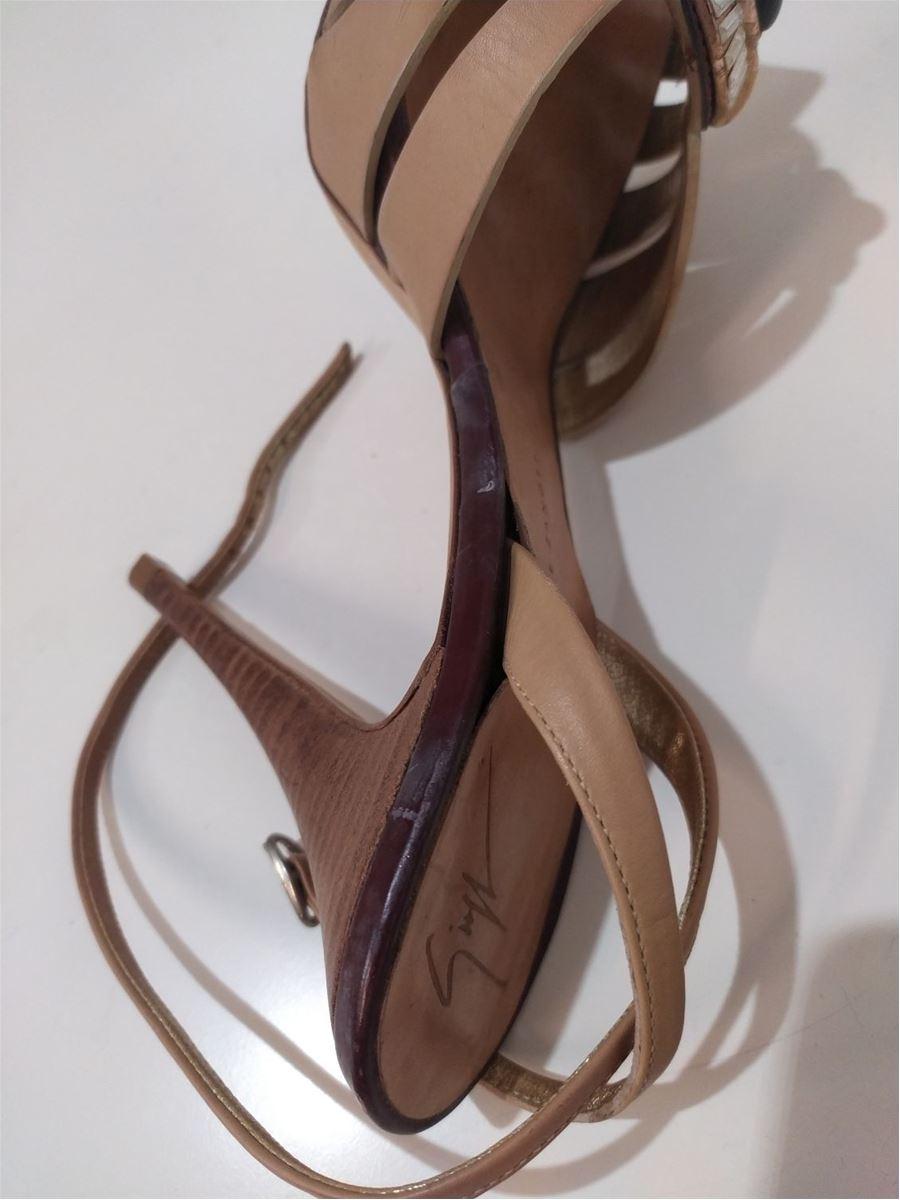 Brown Giuseppe Zanotti Jewel sandal size 38 1/2 For Sale