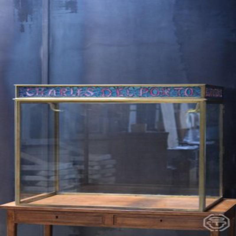 Vitrine Jewell, années 1930 Bon état - En vente à Andrézieux-Bouthéon, FR