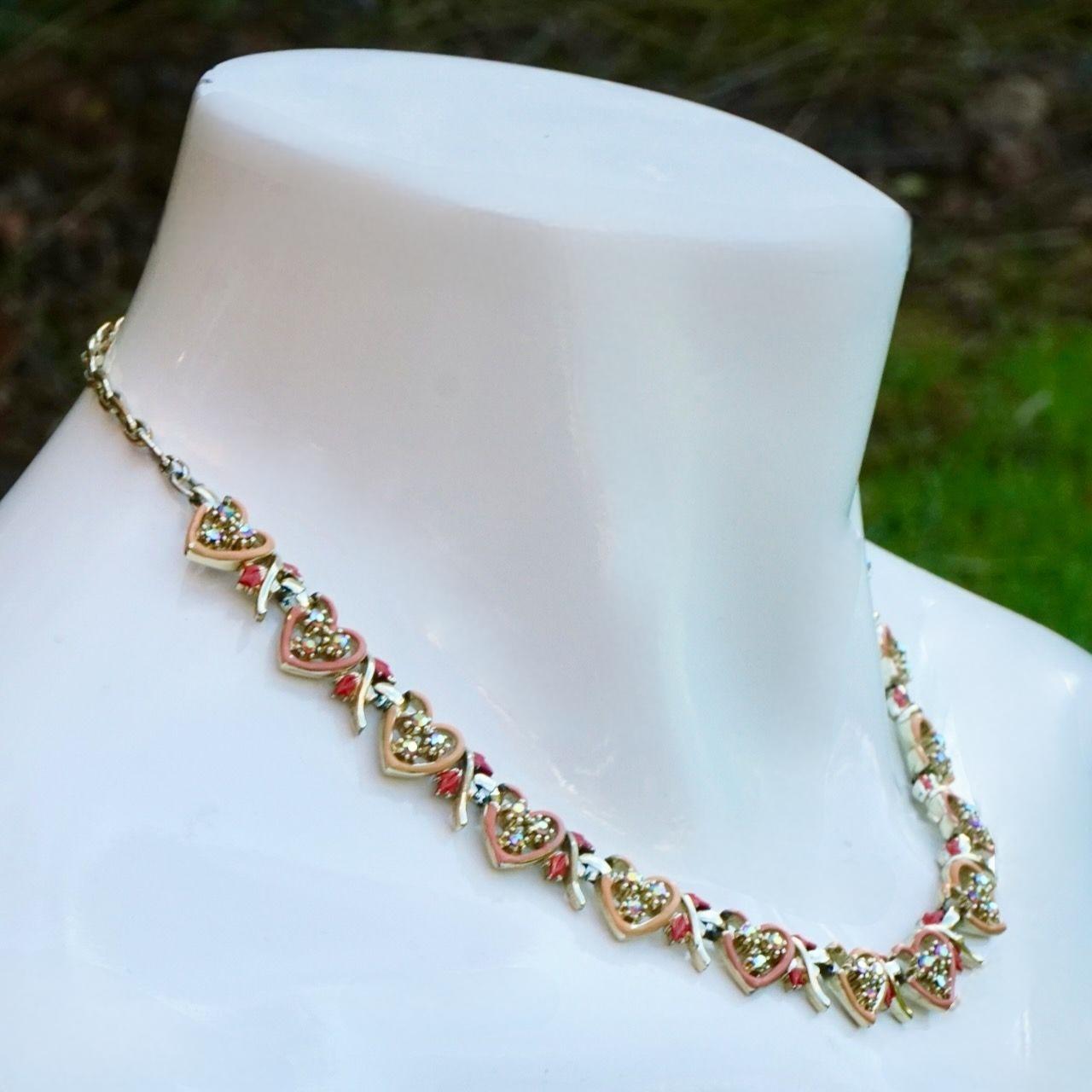Jewelcraft Enamel Heart Necklace Bracelet Earrings Set with Rhinestones For Sale 2