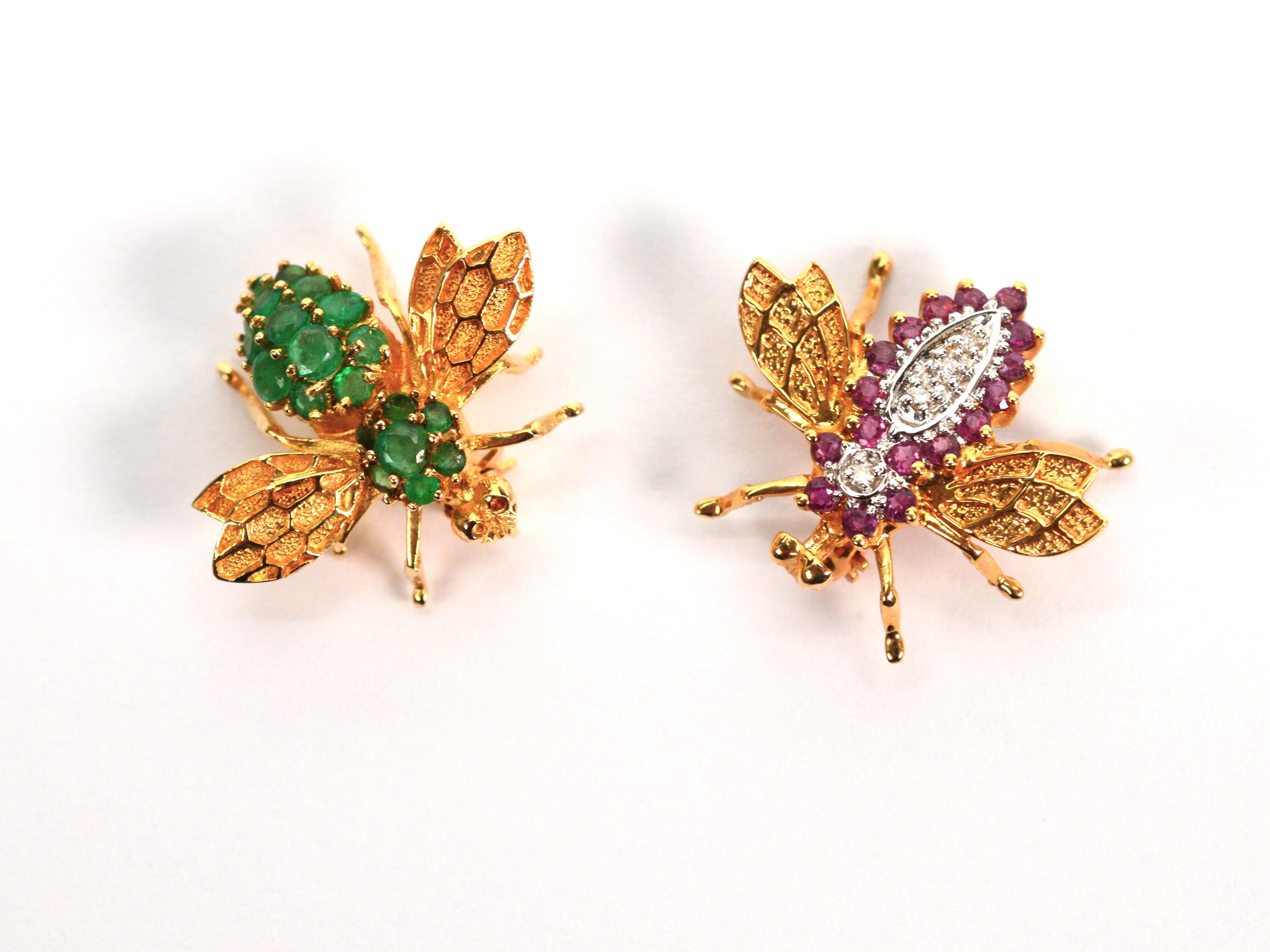 Jeweled 14 Karat Gold Bee Pin Duo In Excellent Condition For Sale In Mount Kisco, NY