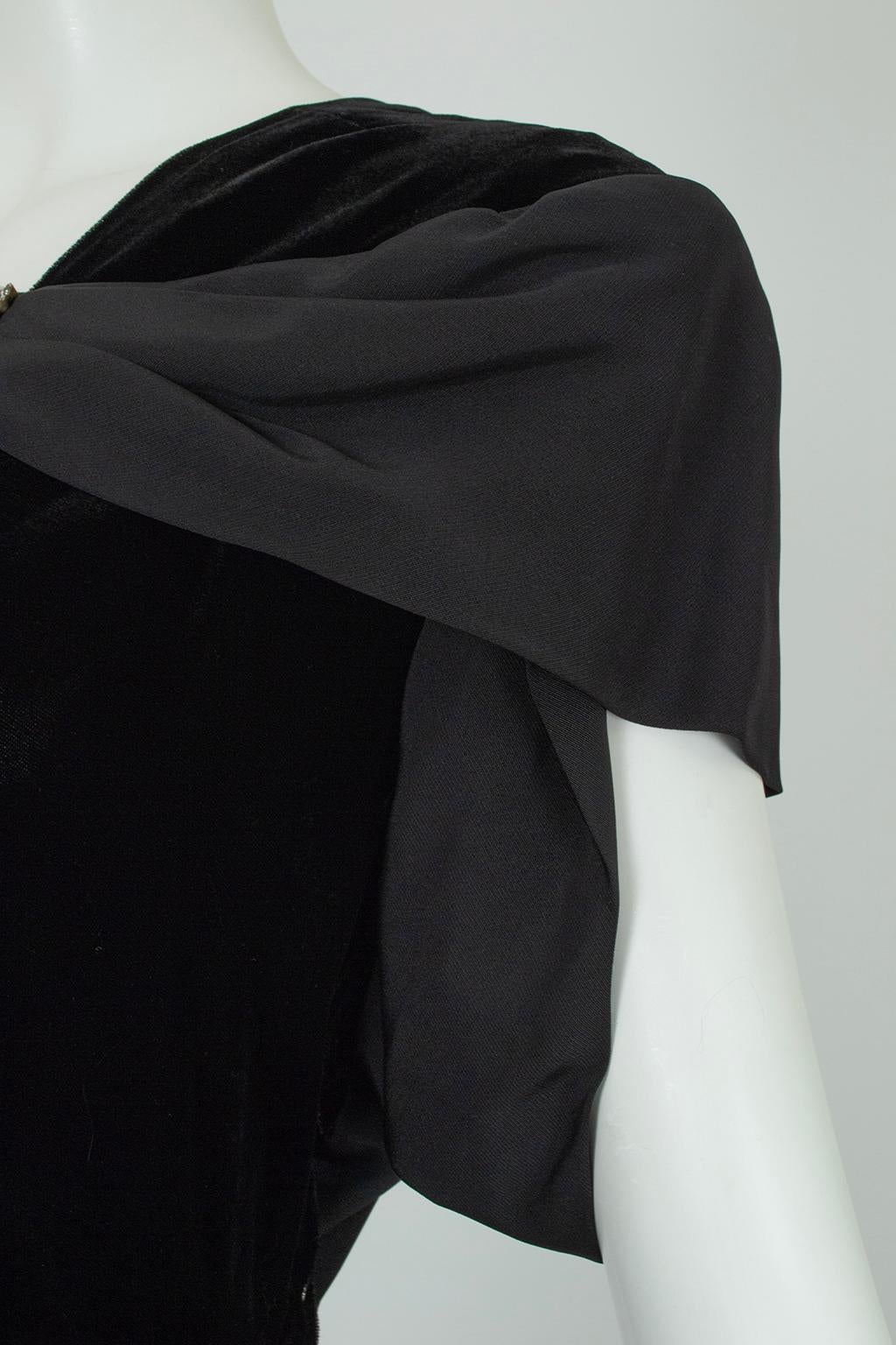 Jewell Deco Schwarzer Samt und Georgette Drapierung Schulter Cocktailkleid - L, 1940er Jahre im Angebot 4