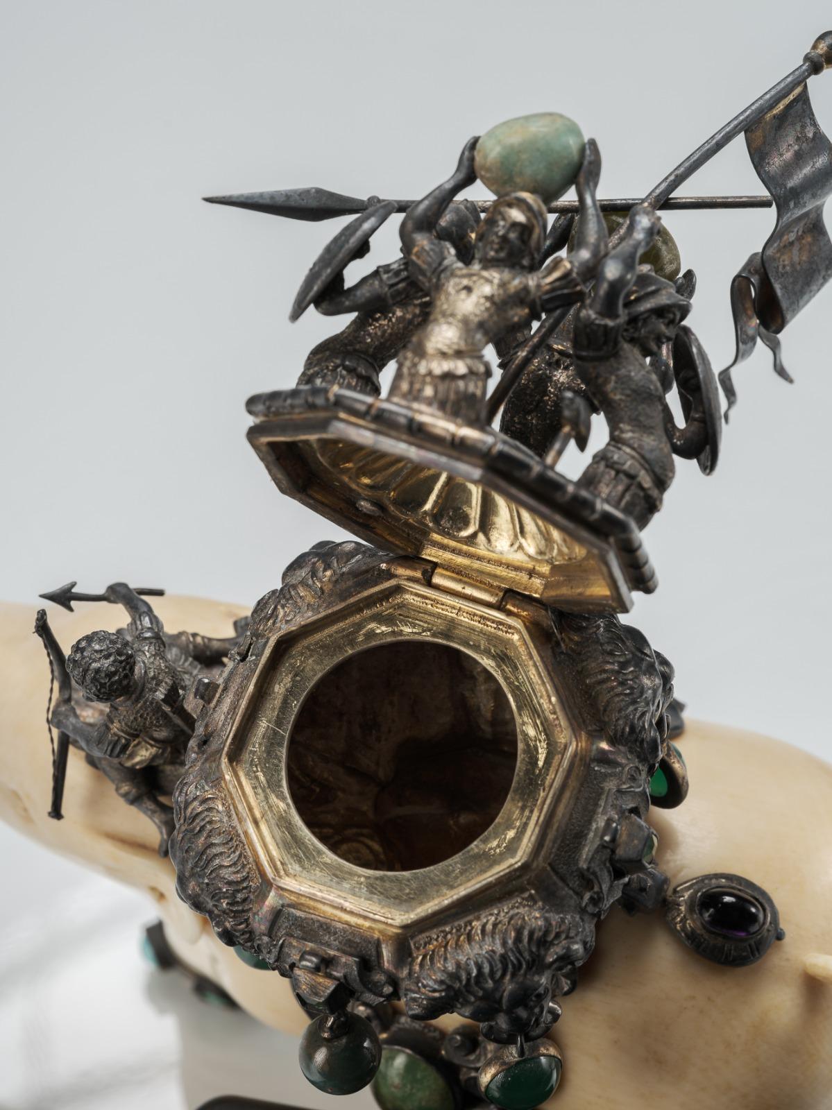 Éléphant en bijoux portant des guerriers, 19e siècle - J.S. Kaufmann, Hanau en vente 11
